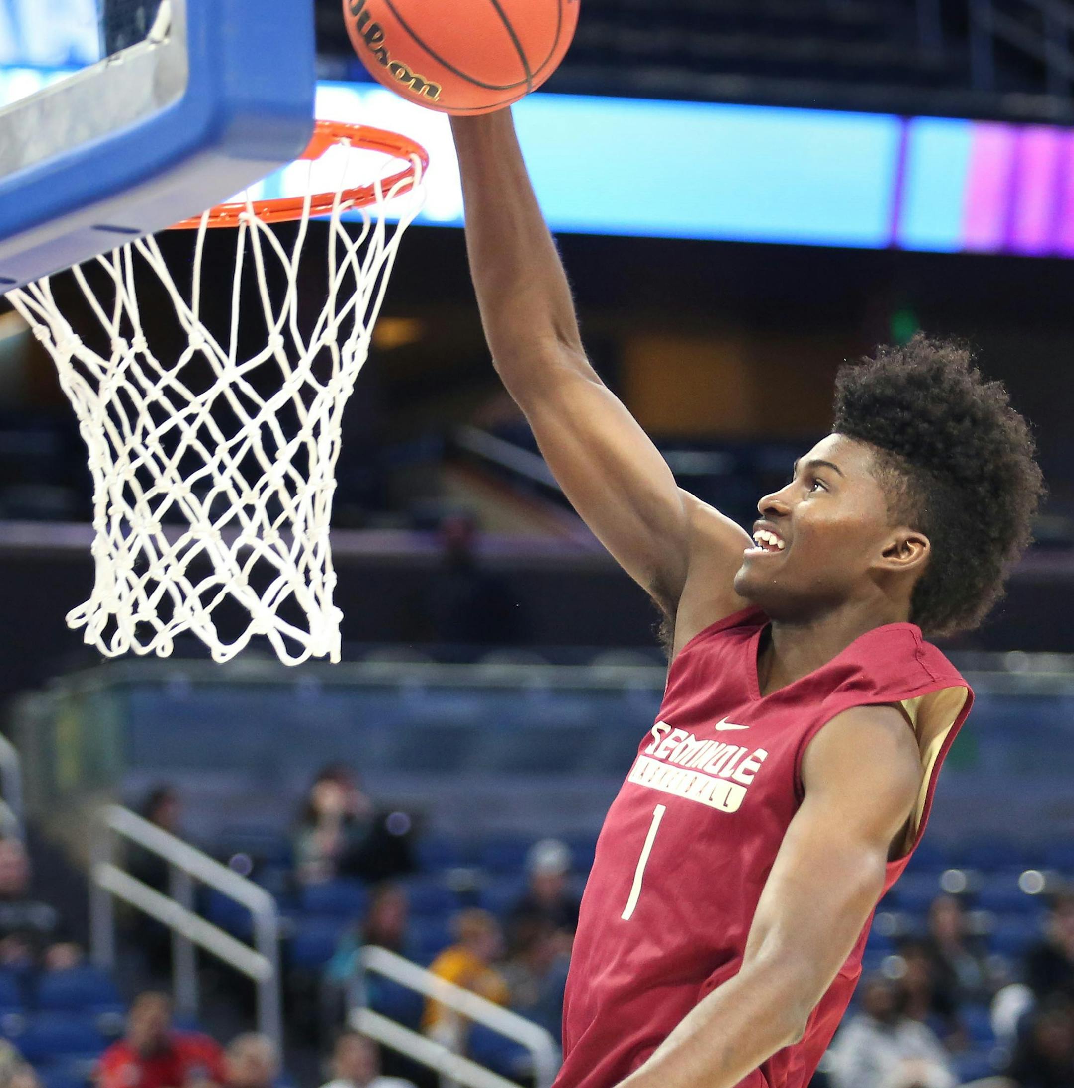Florida State's Jonathan Isaac dunks during a practice session for the NCAA Tournament at the Amway Center in Orlando, Fla., on Wednesday, March 15, 2017. The Seminoles play Florida Gulf Coast in the first round on Thursday. (Stephen M. Dowell/Orlando Sentinel/TNS)