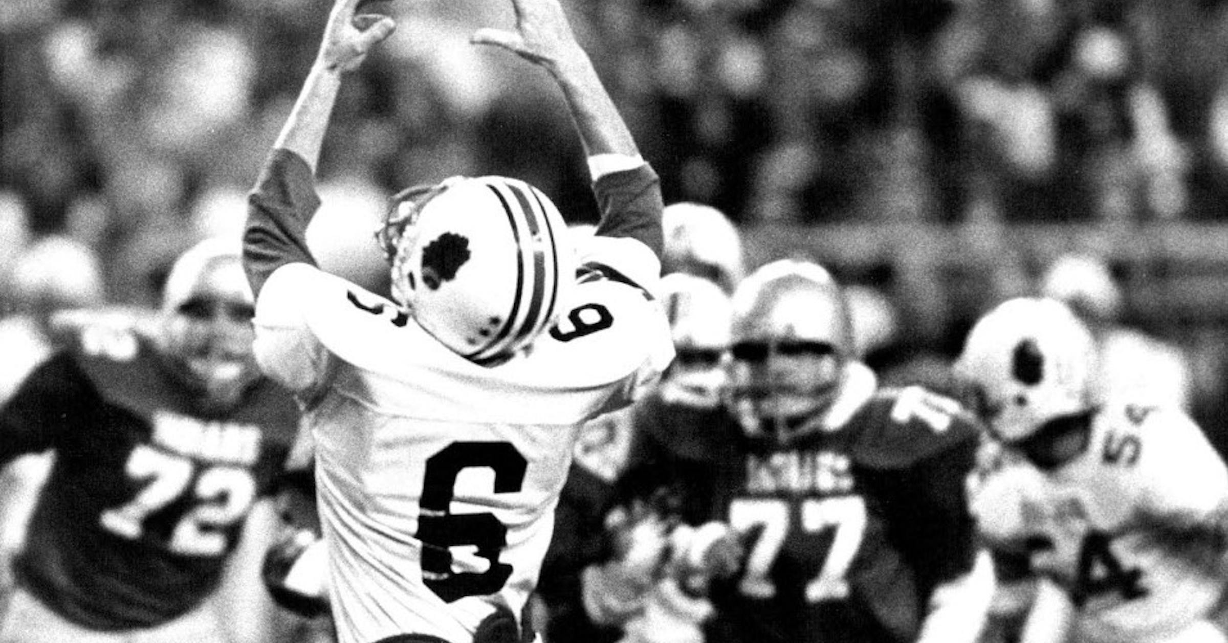 Succeeding by an inch, Truman kicker made 1982 special