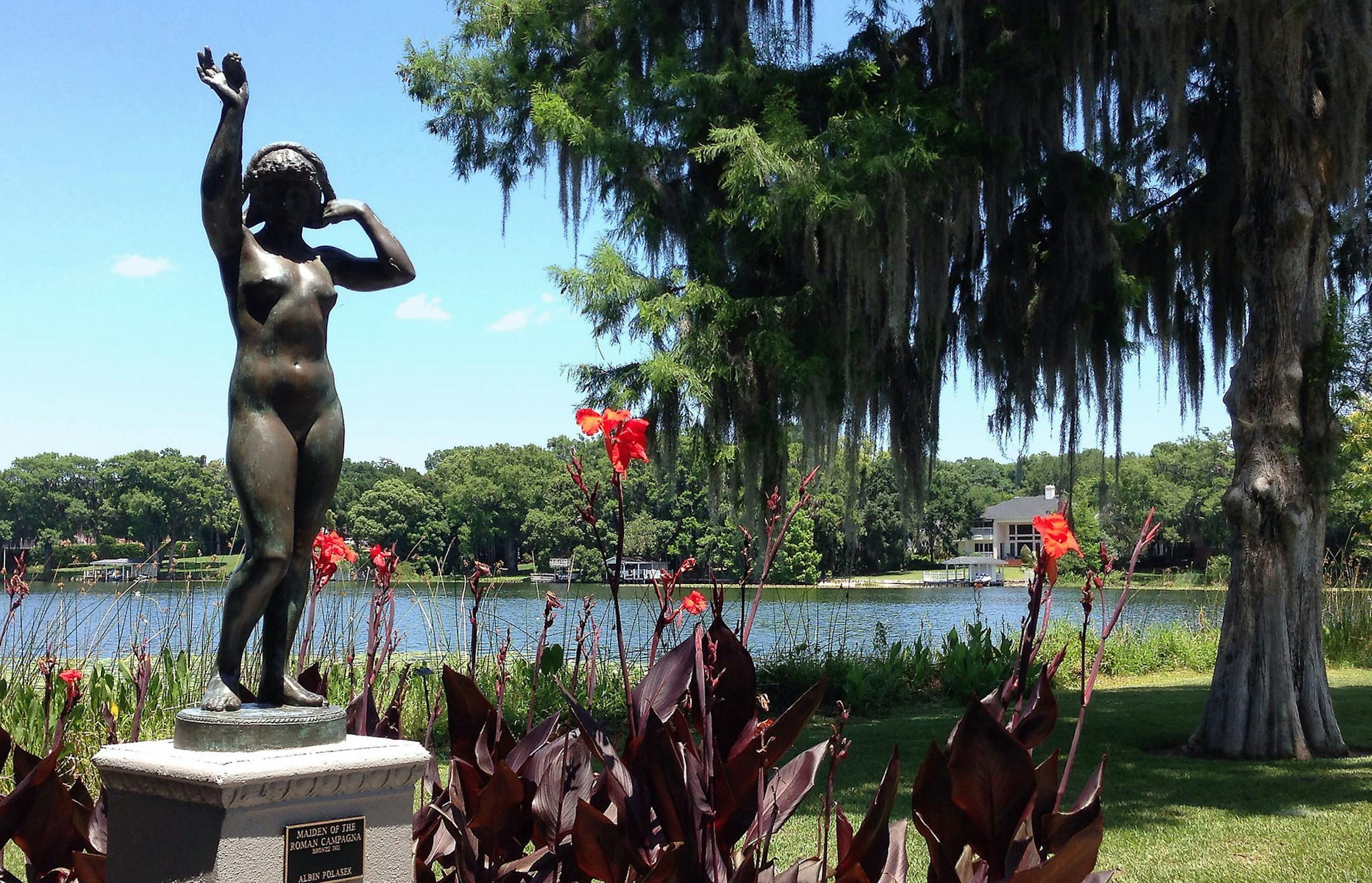 Sculpture garden on Lake Osceola of the Albin Polasek Museum & Sculpture Gardens. (Virginia Linn/Pittsburgh Post-Gazette/TNS) ORG XMIT: 1179917