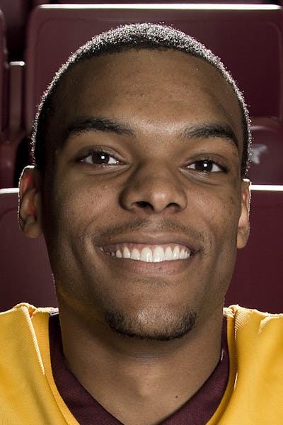 Gophers guard Andre Hollins