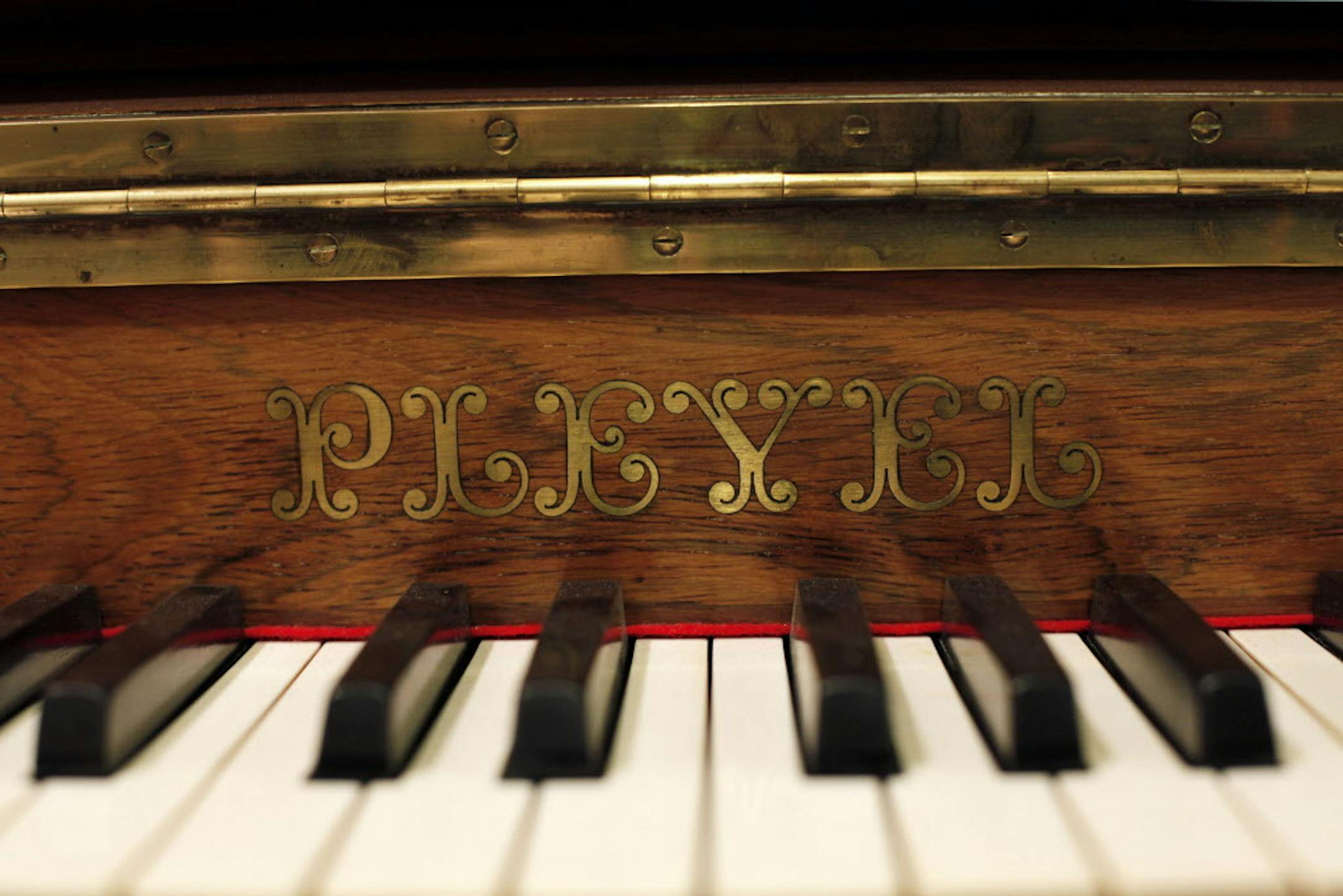 A Pleyel piano was on display in a piano store in Paris last month. The French pianomaker is shutting its doors, unable to keep up with cheaper and more agile competition. Gone are its glory days, when Frédéric Chopin composed concertos on its pianos.