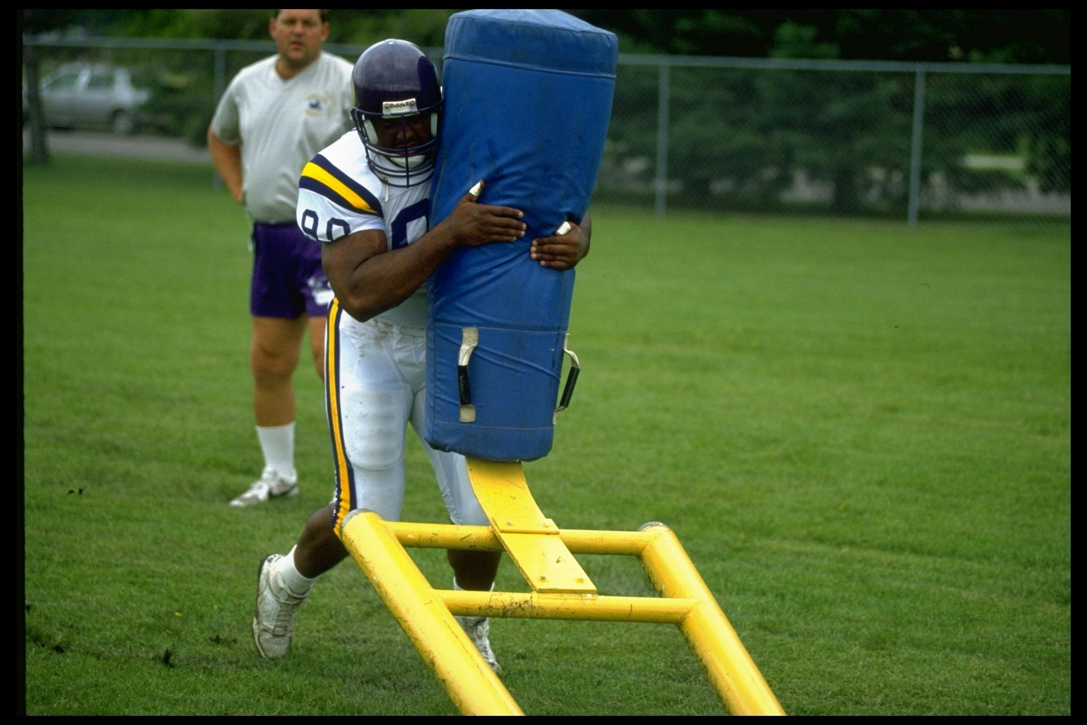 Football: Training camp. Minn. Vikings #90 Robert Harris in action training.