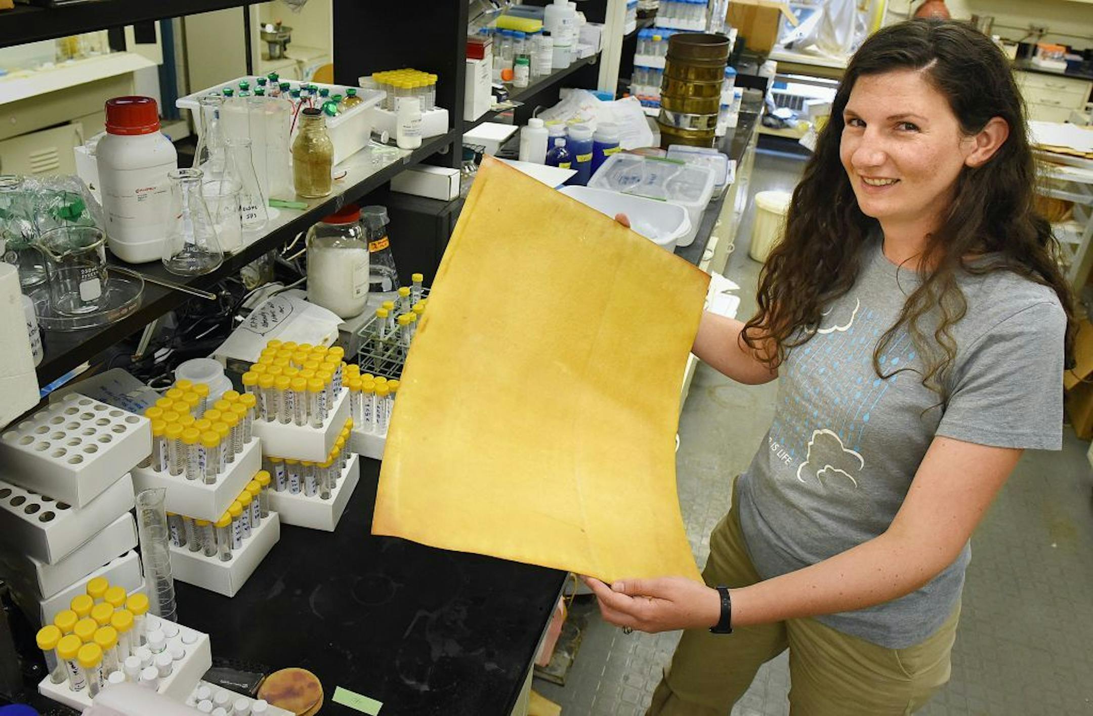 Carnegie Mellon University researcher Theresa Dankovich is developing filter paper treated with silver nanoparticles that can eliminate bacteria when used to filter water. One application is a book made with pages of the filter paper that can be ripped from the book to filter water as needed.