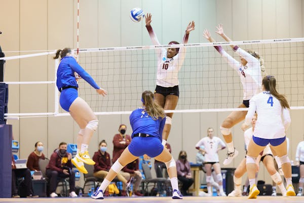 18 APR 2021: Pittsburgh vs. Minnesota during the Division I Women's Volleyball Tournament held at the CHI Health Center Omaha in Omaha, NE. Gophers de