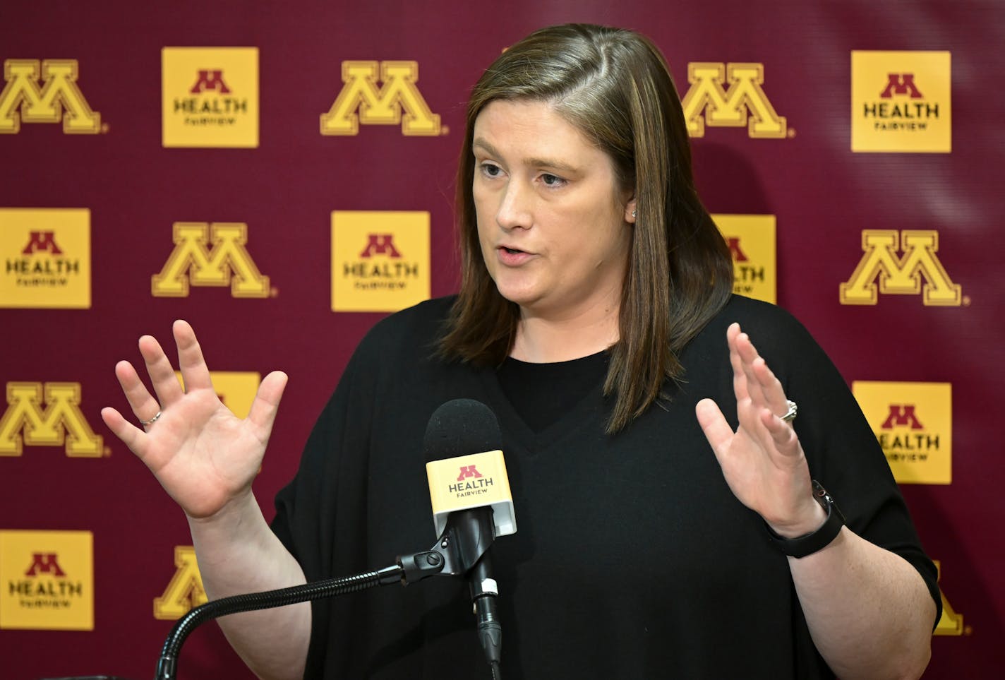 Gophers women's basketball coach Lindsay Whalen took on the media during a press conference Wednesday, April 6, 2022 at the University of Minnesota Athletes Village in Minneapolis, Minn. Whalen spoke about her induction into the Basketball Hall of Fame as well as the high number of transfers from the Gophers women's basketball team. ] AARON LAVINSKY• Aaron.lavinsky@startribune.com