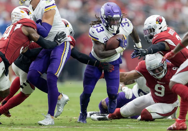 Vikings running back Dalvin Cook ran for yardage in the second quarter.