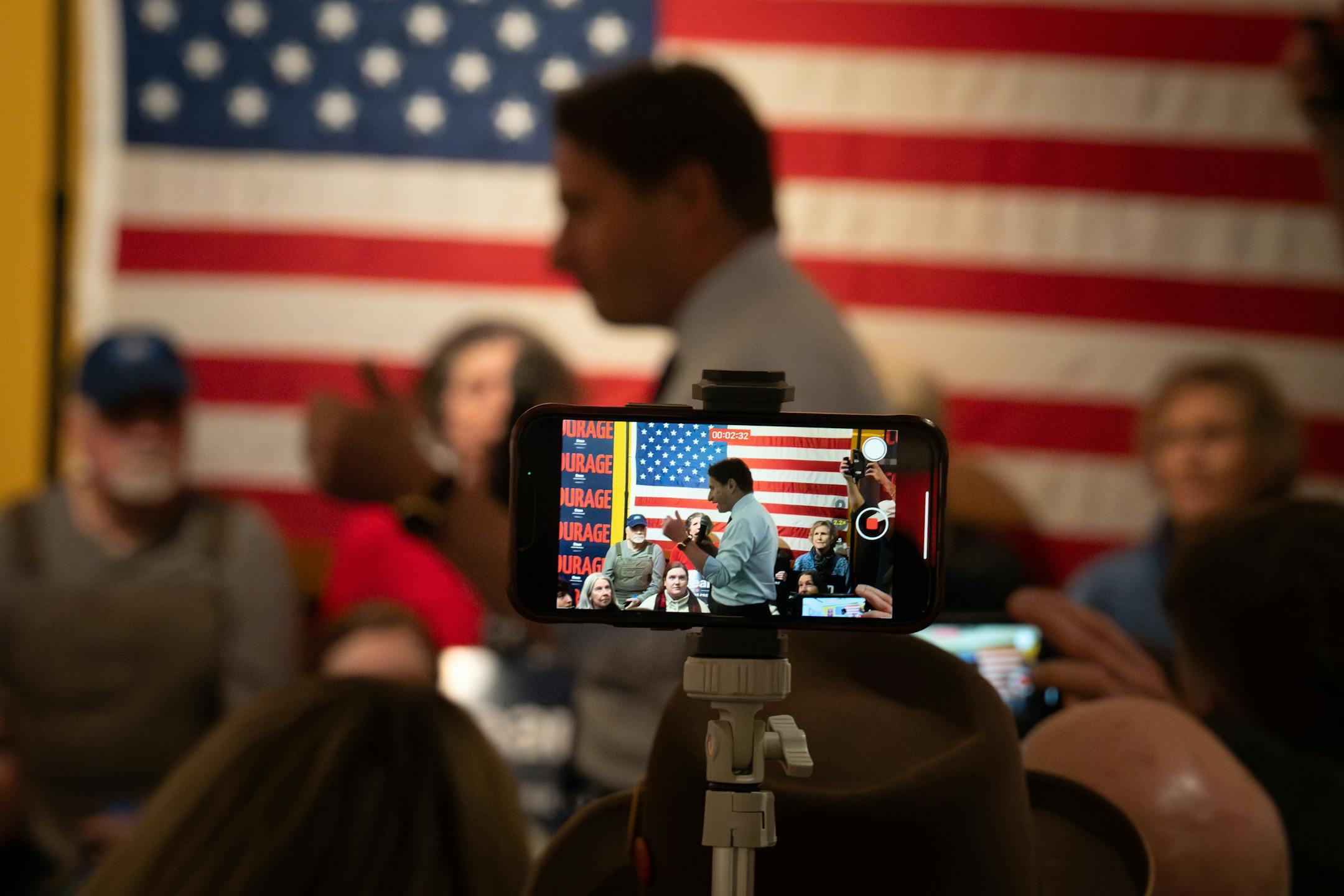 Dean Phillips spoke to a crowd gathered at The Brothers Cortado coffee shop Friday, Jan. 19, 2024  Concord, New Hampshire.    ] GLEN STUBBE • glen.stubbe@startribune.com