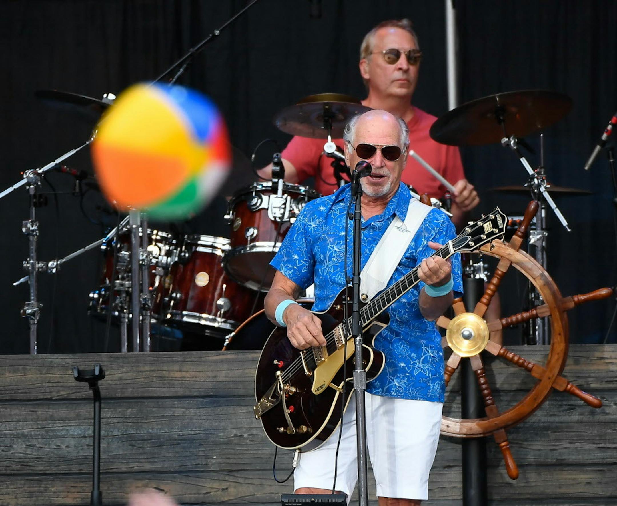 Jimmy Buffet performed at Target Field.
