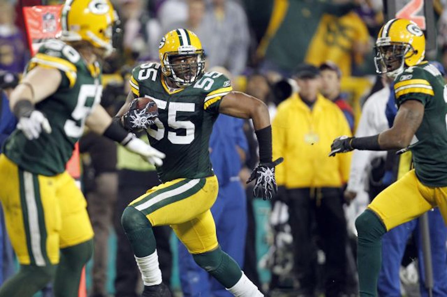 Green Bay linebacker Desmond Bishop returned a Brett Favre interception for a 32-yard touchdown return in the third quarter Sunday night at Lambeau Field. The interception was one of three by the Packers defense in Green Bay's 28-24 victory over the Vikings.