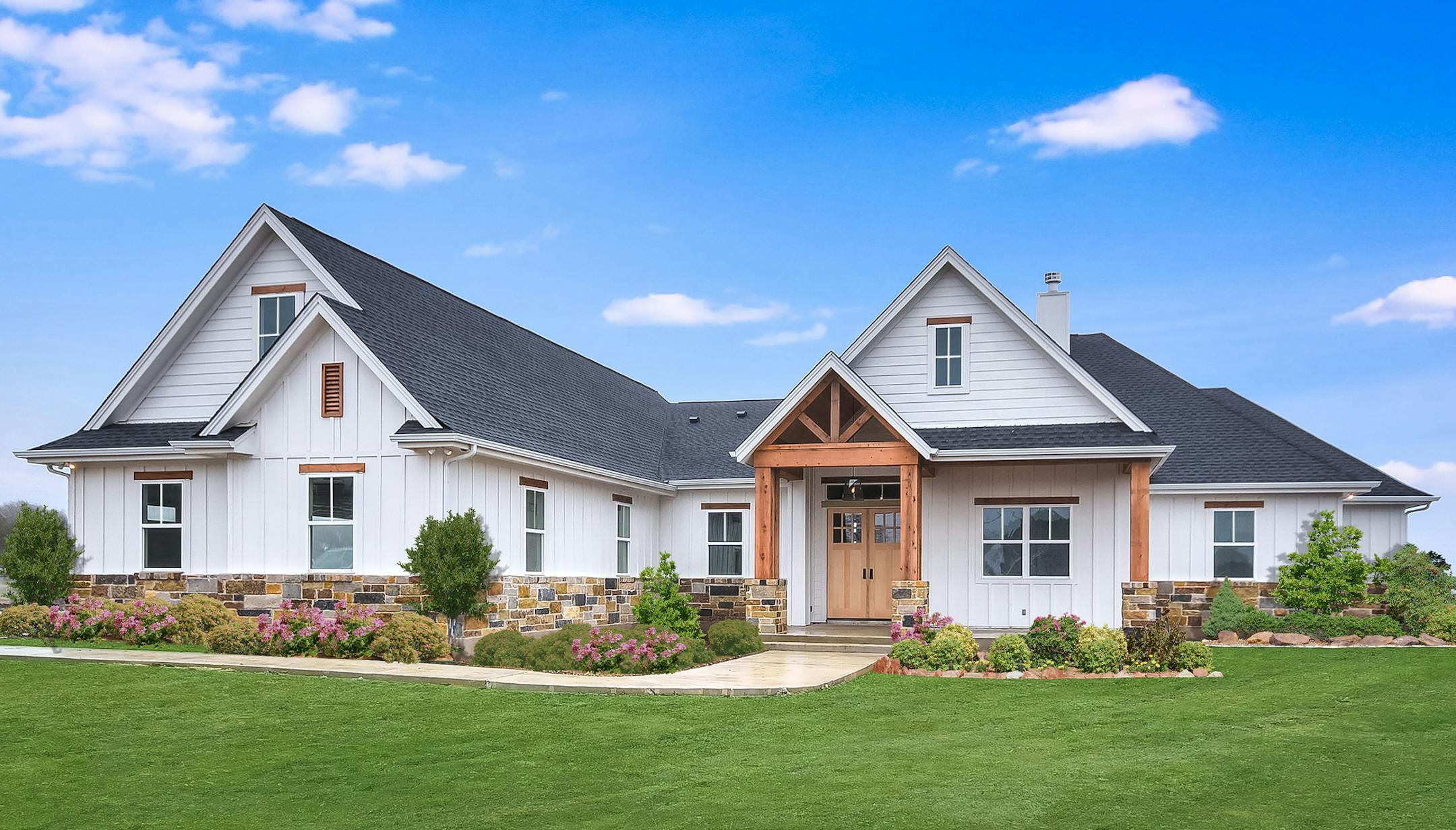 Home plan: Flexible farmhouse is full of amenities