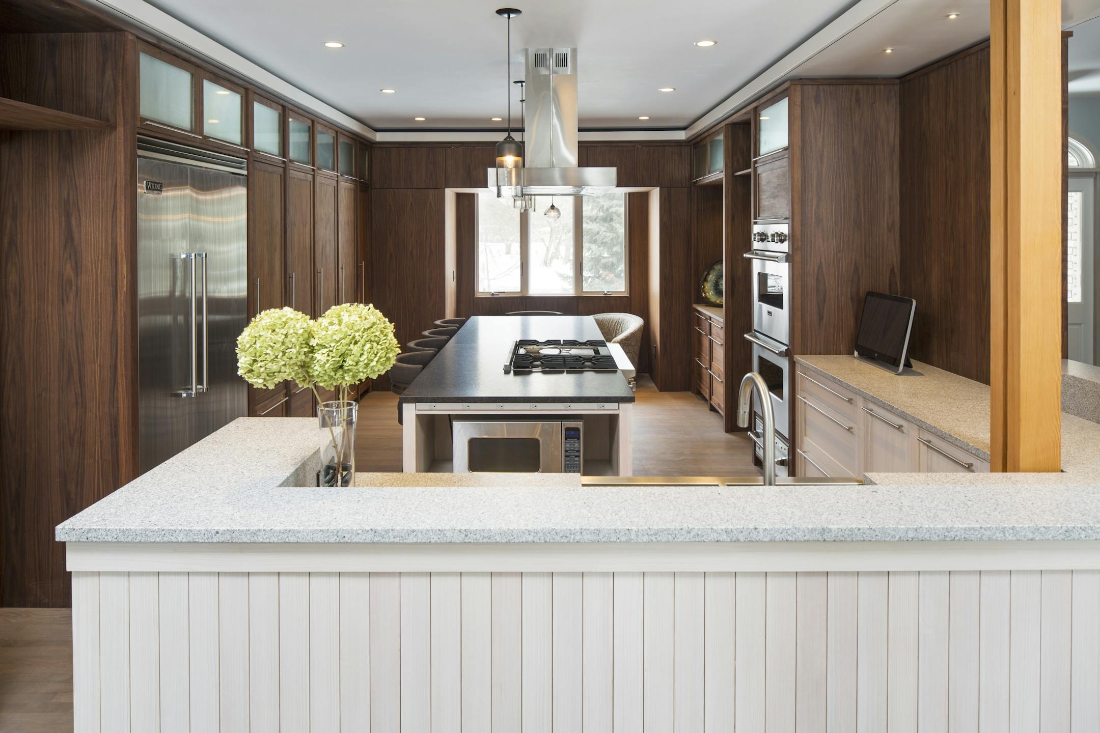 AIA home of the Month: A couple with a blended family reinvent a 1990s Hastings rambler featuring cool contrasting white and black elements; by SALA Architects. Credit Troy Thies