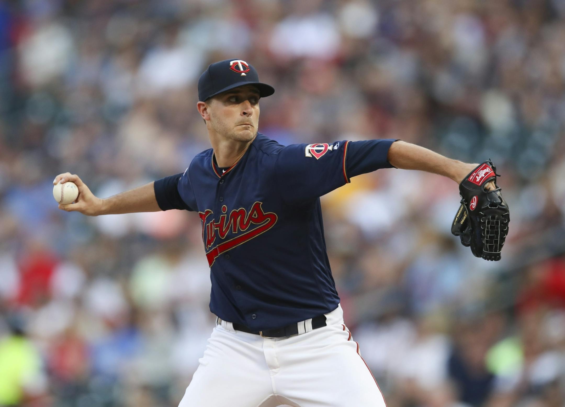 Minnesota Twins starting pitcher Jake Odorizzi throwing against the Yankees in the first inning.