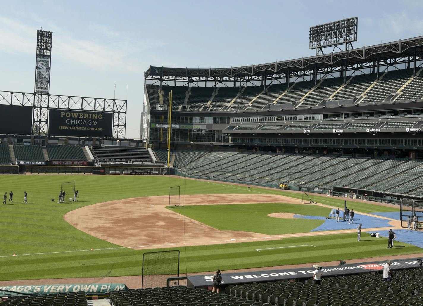 The Chicago White Sox practice baseball at Guaranteed Rate Field on Friday, July 3, 2020, in Chicago. (AP Photo/Mark Black)