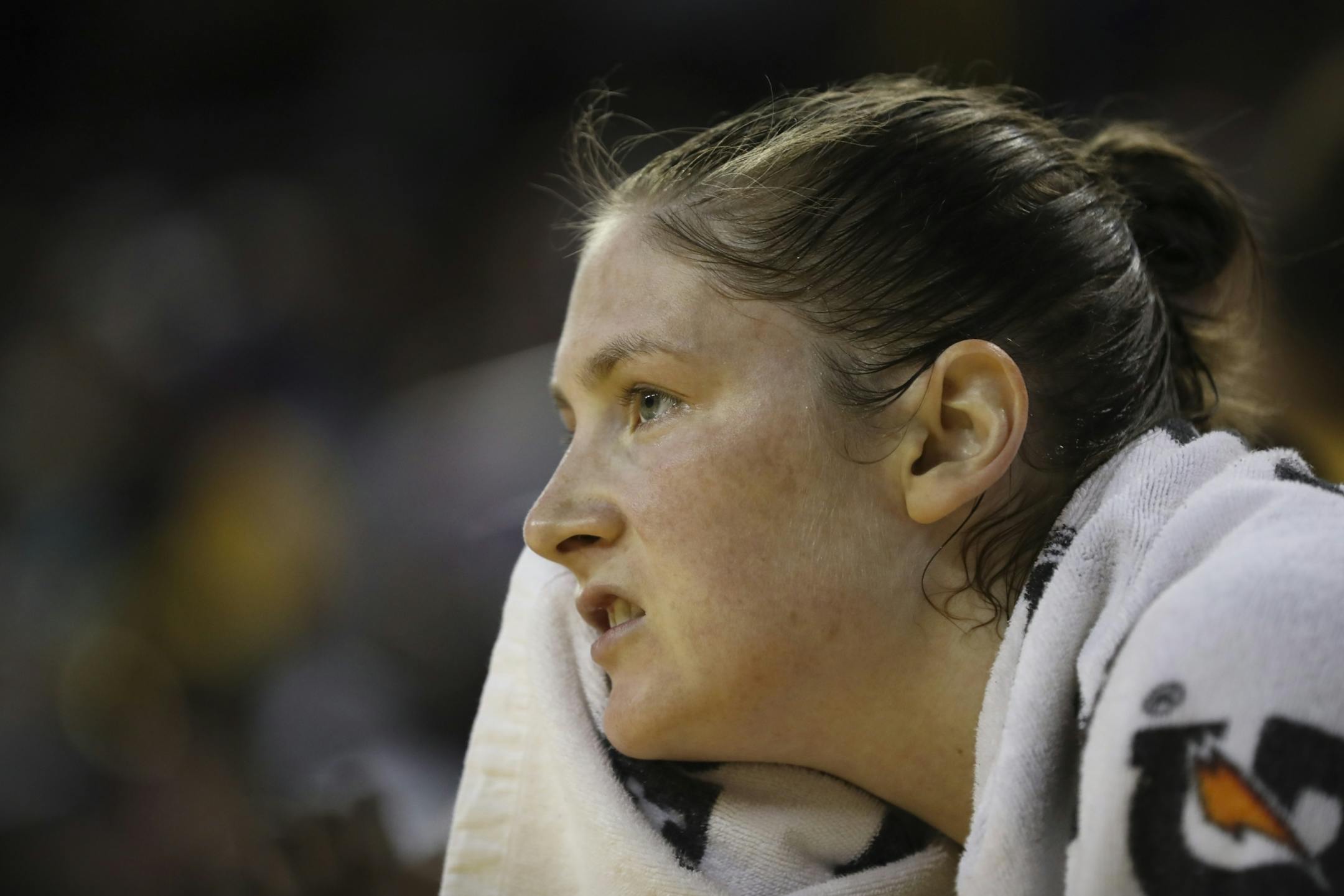Minnesota Lynx guard Lindsay Whalen (13) on the bench in the final minute of the game with the Lynx well behind.