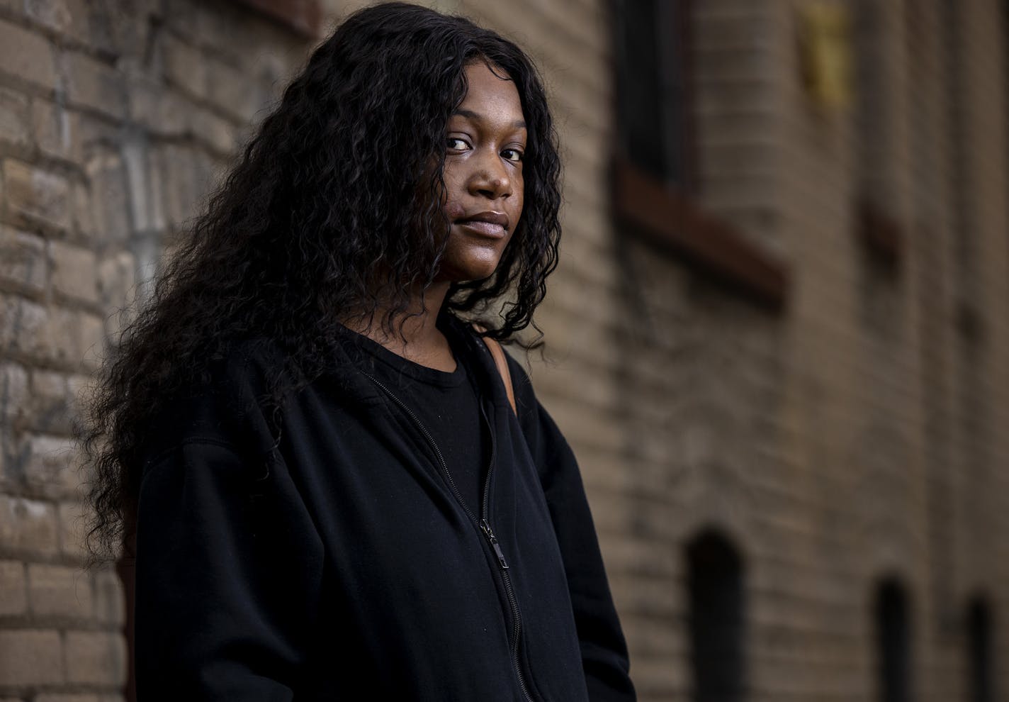 Na'Dasia Johnson, 20, is still picking up the pieces of her life, after an early-morning grease fire gutted her south Minneapolis apartment. ] CARLOS GONZALEZ • cgonzalez@startribune.com – Minneapolis, MN – April 9, 2020, Na'Dasia Johnson, 20, is still picking up the pieces of her life, after an early-morning grease fire gutted her south Minneapolis apartment.