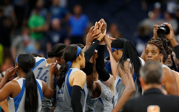 The Lynx gather themselves after the loss to Atlanta.