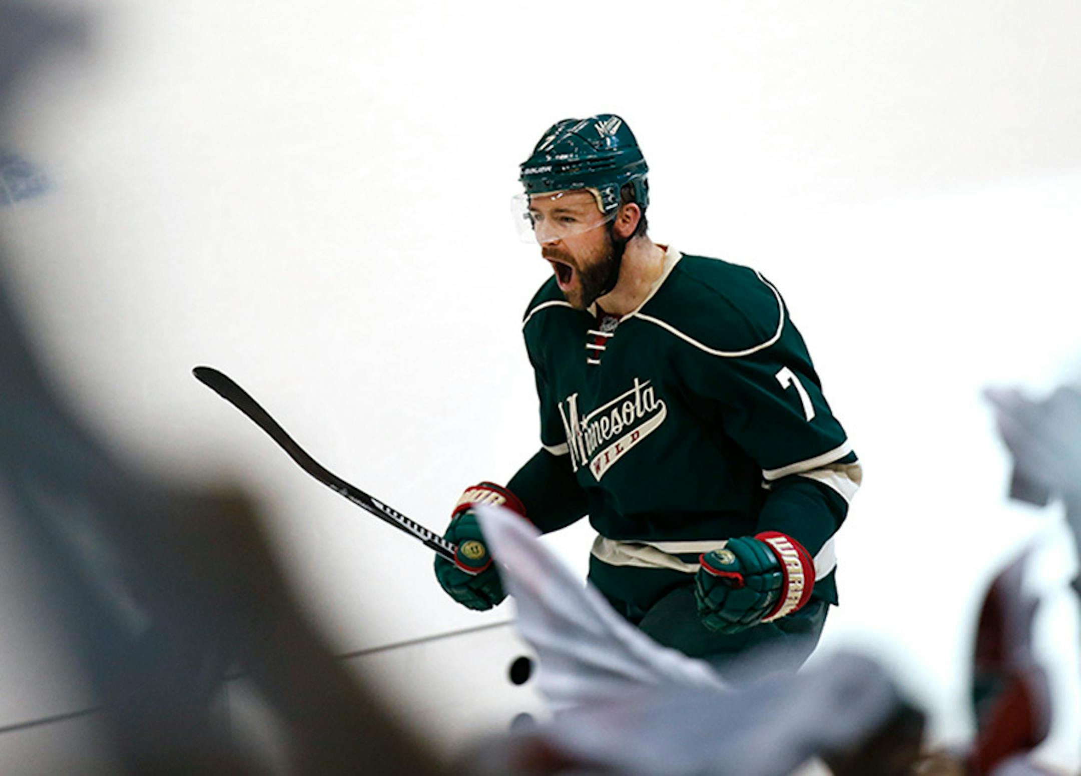 Chris Porter (7) celebrated after scoring a goal in the first period.