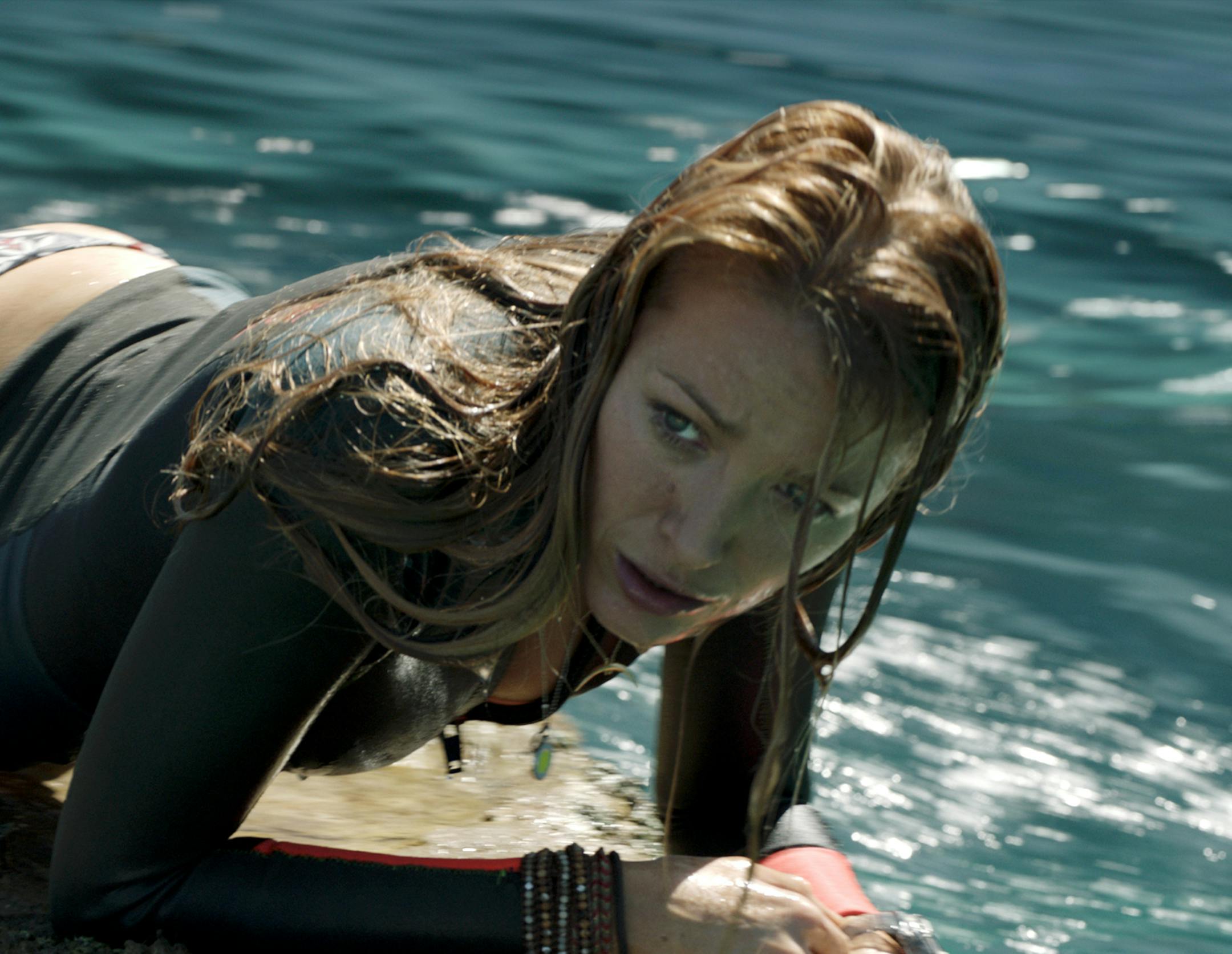 Nancy (Blake Lively) in Columbia Pictures' THE SHALLOWS.