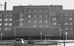 January 30, 1990 Old Mt Sinai hospital , 22nd between Chicago and Park .. bldg may become elementary School. Place/Address (pis include cross street) 