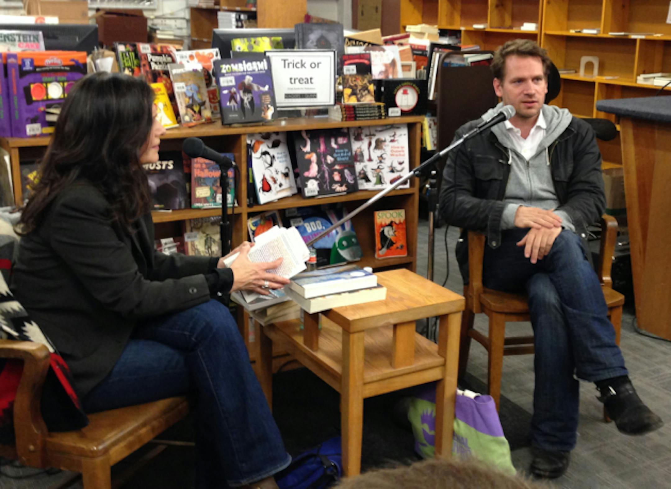Novelist Louise Erdrich asked John Freeman about his book dedication--"For my father, who asked the right questions"--Wednesday night at Magers & Quinn.
