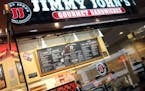Driver orders Jimmy John's, gets delivery while stalled on I-35W