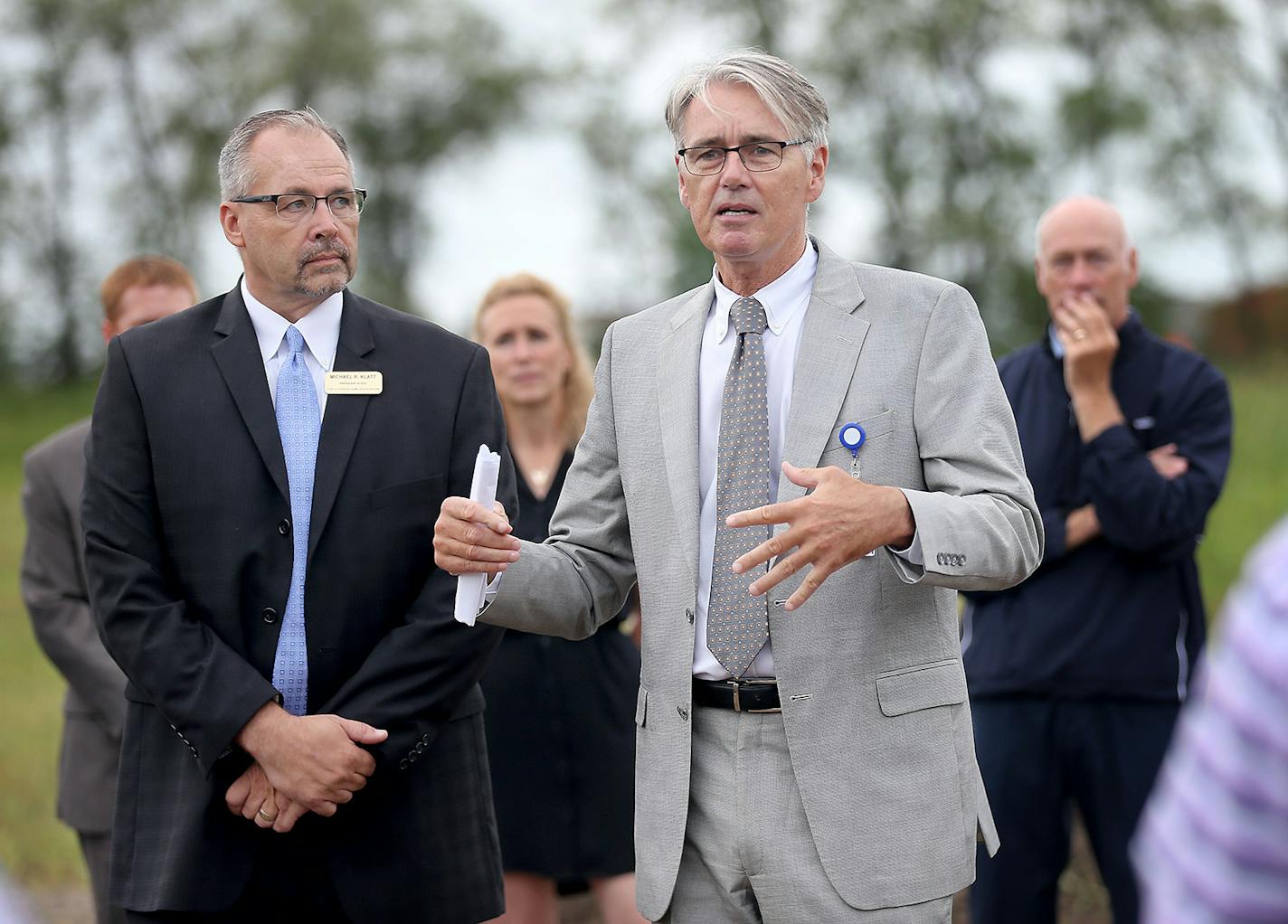 Michael Klatt, President and CEO of The Lutheran Home Association, left, and Robert Stevens, Ridgeview Medical Center president and CEO, right, spoke during a groundbreaking for the new Ridgeview Health Campus in Belle Plaine, MN, Thursday, August 11, 2016. ] (ELIZABETH FLORES/STAR TRIBUNE) ELIZABETH FLORES &#x2022; eflores@startribune.com