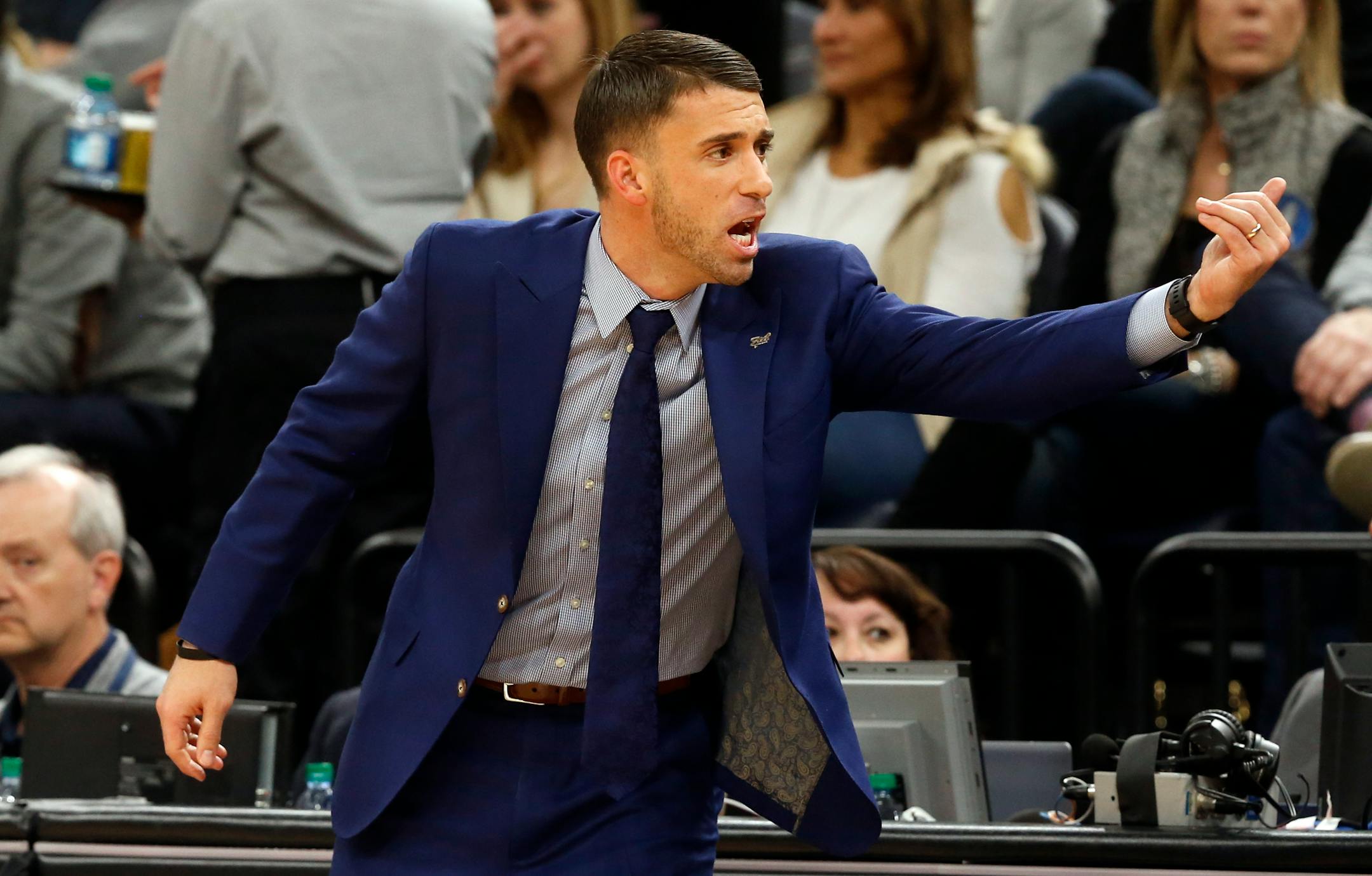 Minnesota Timberwolves interim head coach Ryan Saunders directs his team in the first half of an NBA basketball game against the New Orleans Pelicans Saturday, Jan. 12, 2019, in Minneapolis. (AP Photo/Jim Mone)