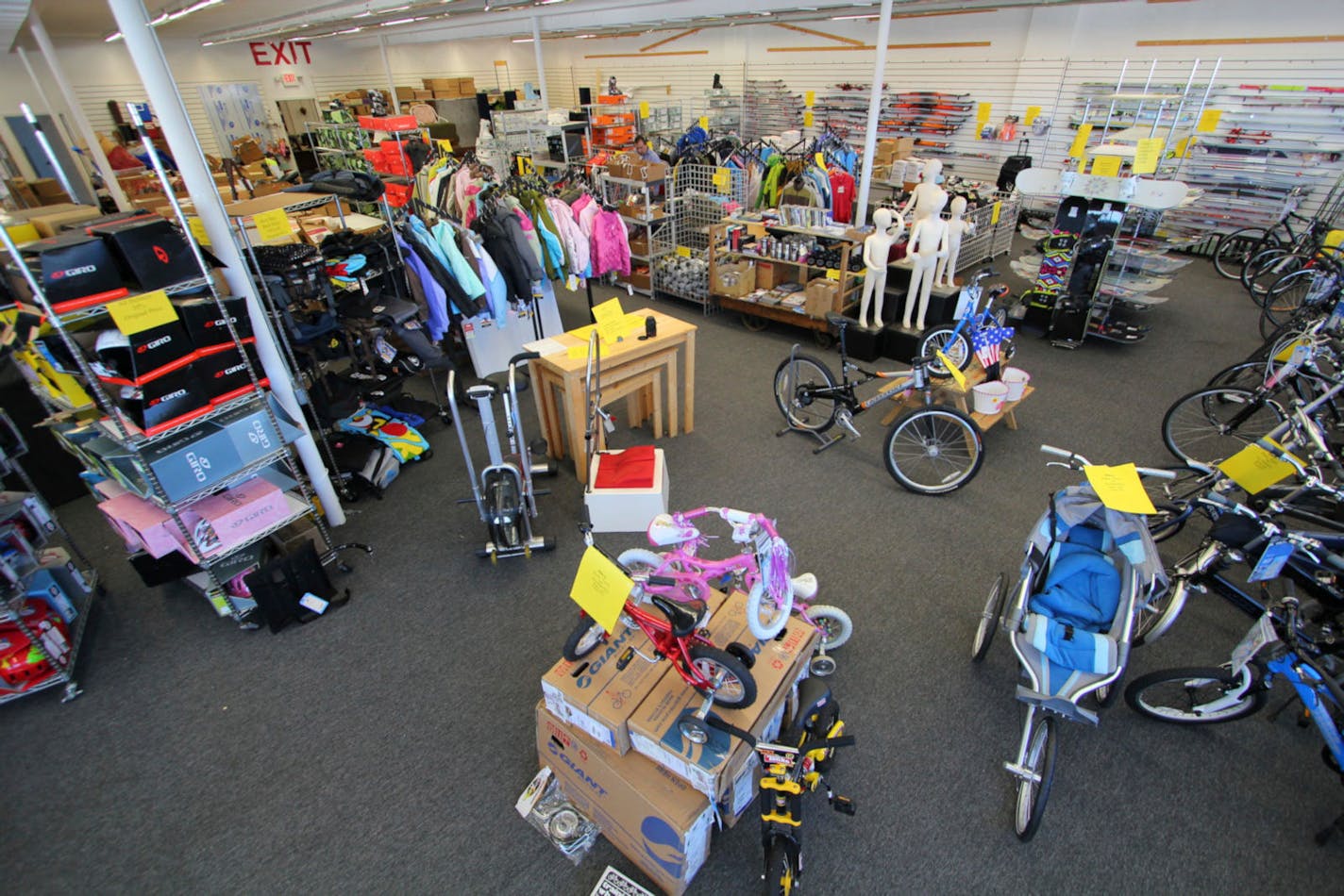 Bike, ski, snowboard and accessory liquidation at Bloomington Liquidation Auction and Consignment Center