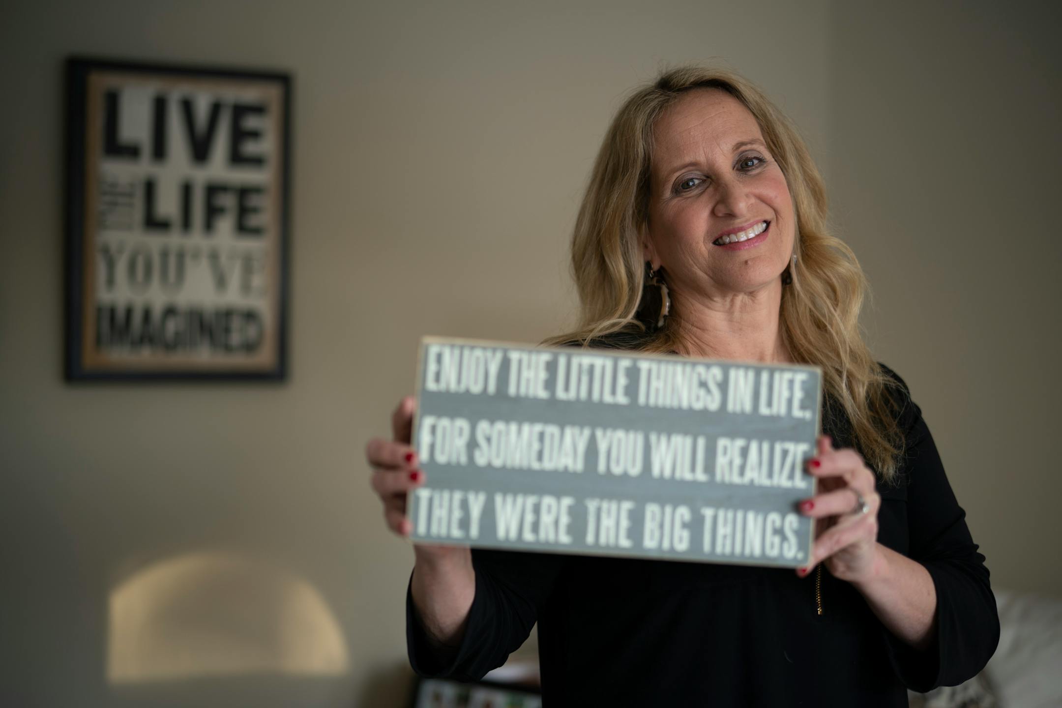 Mental Health Navigators founder Robin Livingston-Richter with a couple of inspirational phrases she has throughout her home in Minnetonka. ] JEFF WHEELER • jeff.wheeler@startribune.com
