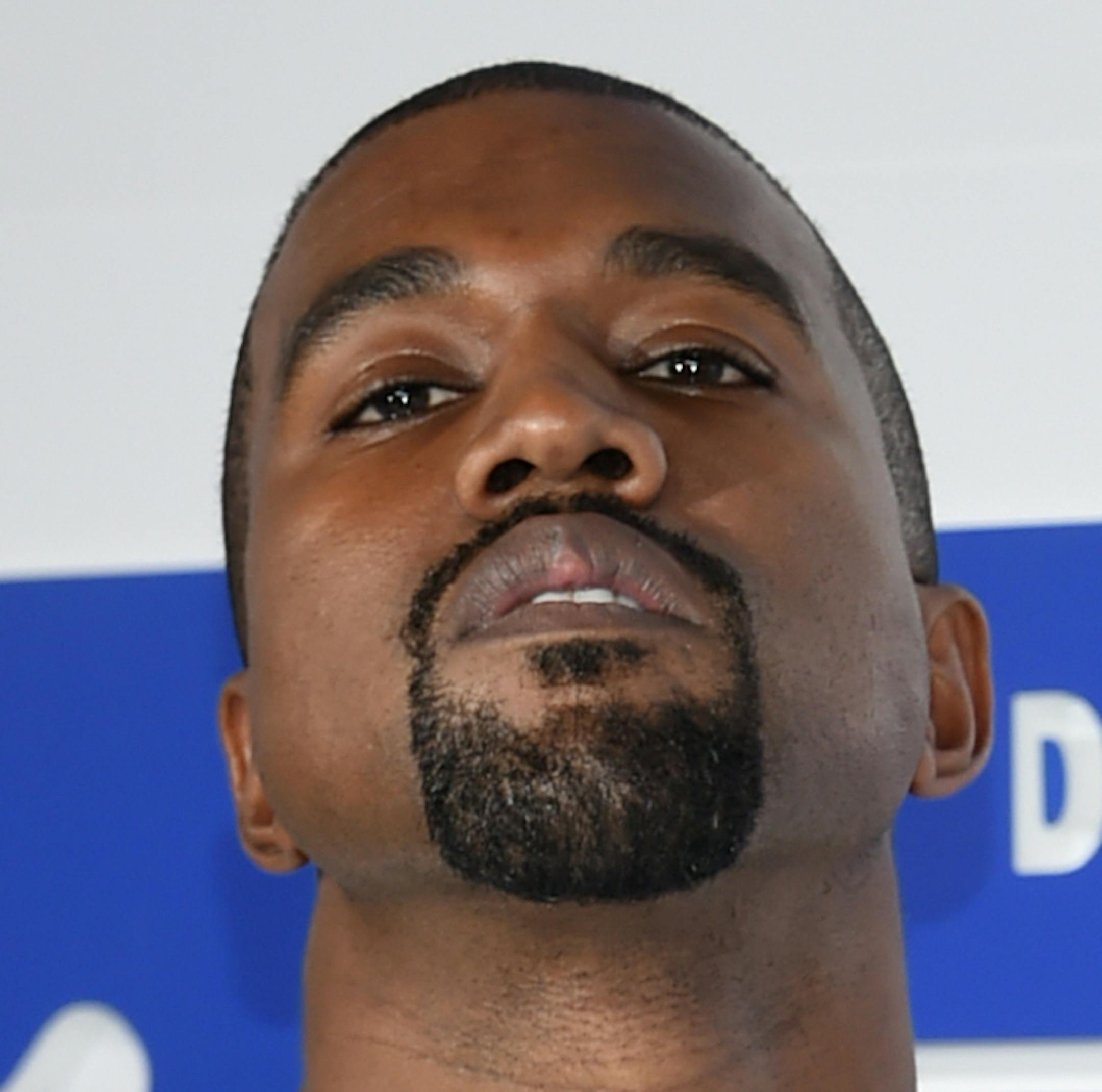Kanye West arrives at the MTV Video Music Awards at Madison Square Garden on Sunday, Aug. 28, 2016, in New York. (Photo by Evan Agostini/Invision/AP)