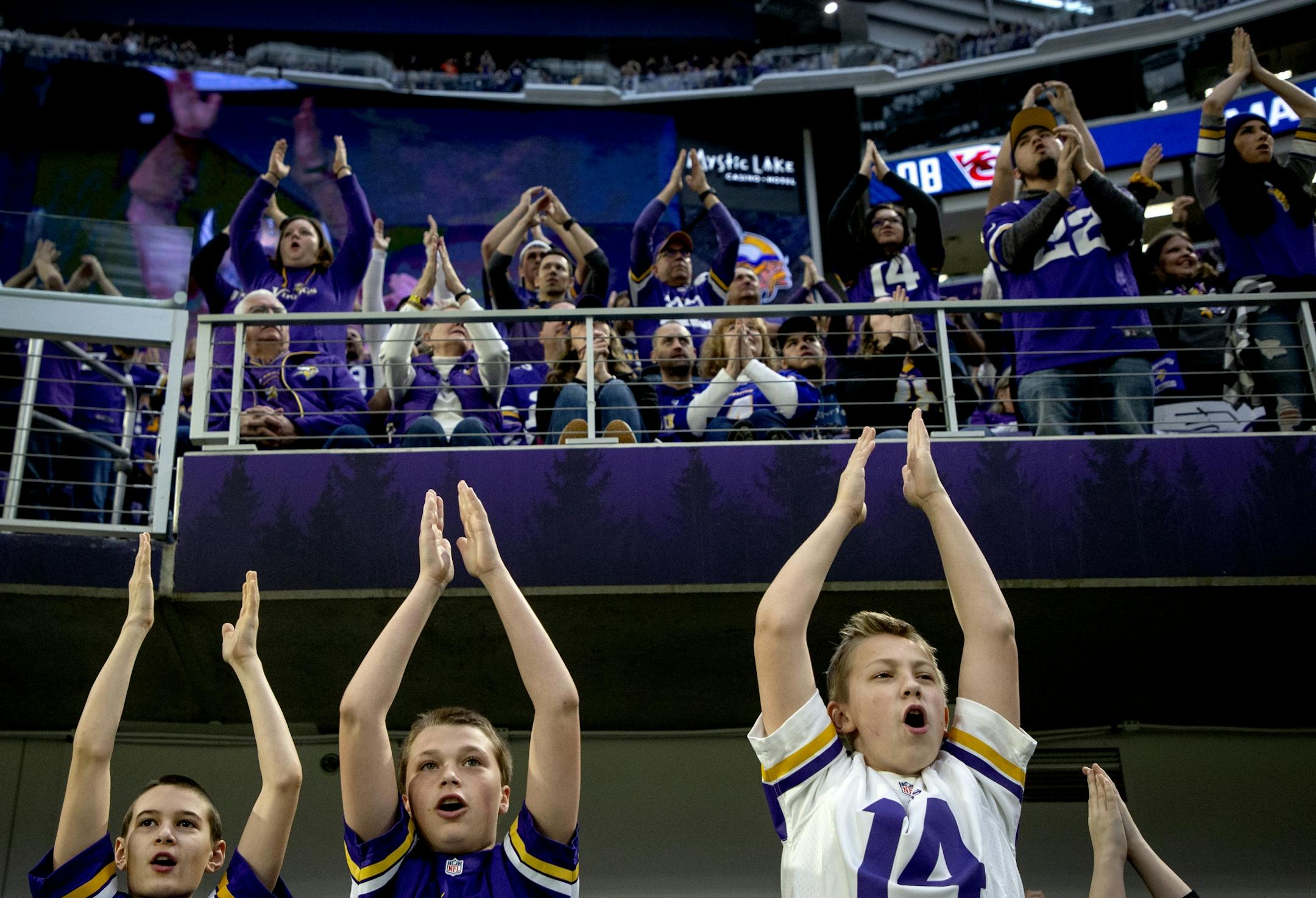 Minnesota Vikings fans did the Skol Chant in the second quarter.