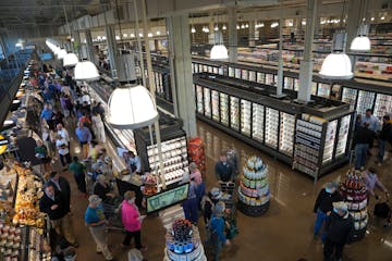 Lunds & Byerlys unionized workers ratified a new contract this past weekend. 