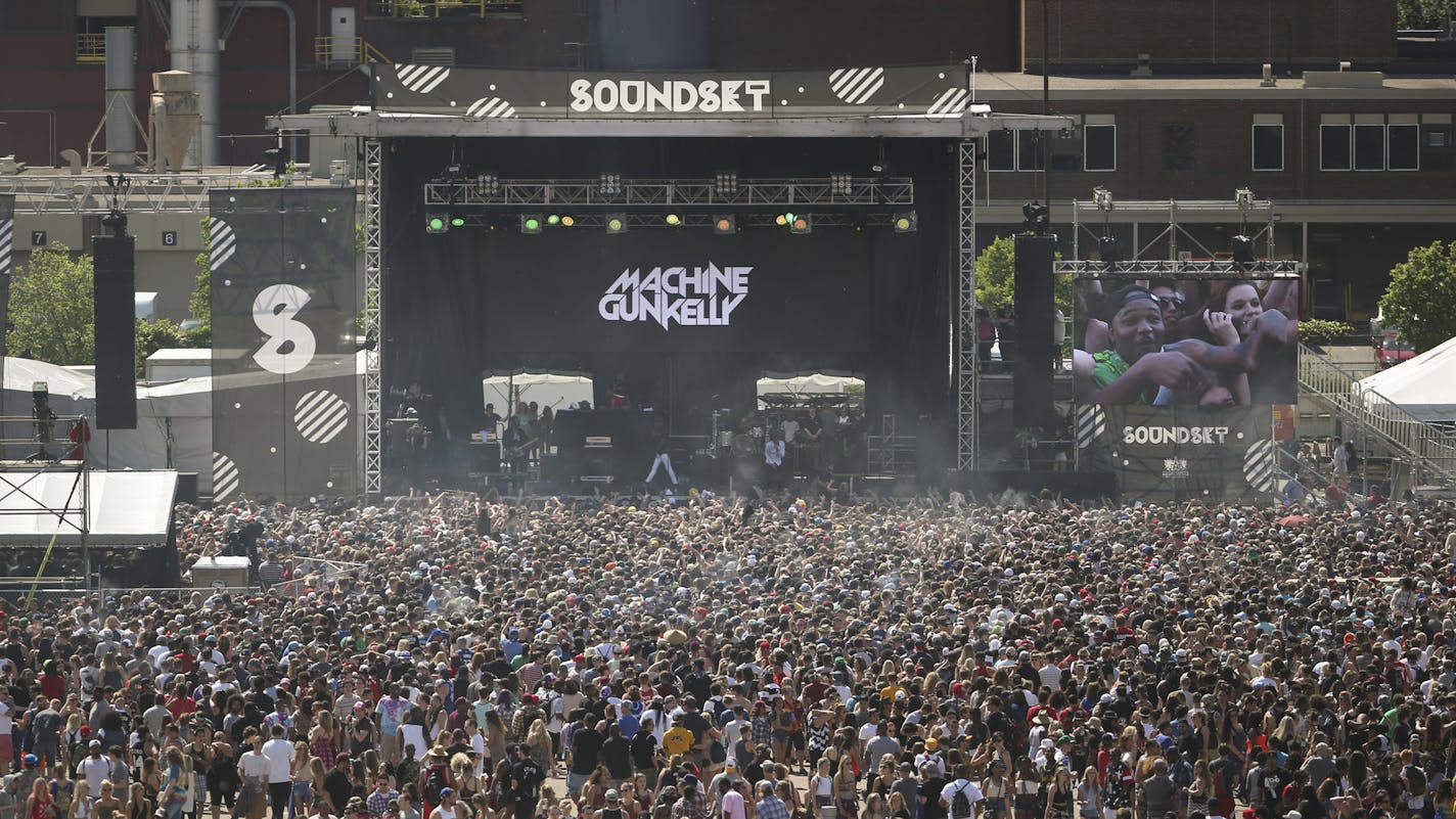 Machine Gun Kelly on the Main Stage of Soundset 2016 Sunday afternoon. ] JEFF WHEELER &#xef; jeff.wheeler@startribune.com The ninth annual Soundset hip-hop festival took place in its new location at the Minnesota State Fairgrounds Sunday, May 29, 2016 in Falcon Heights.