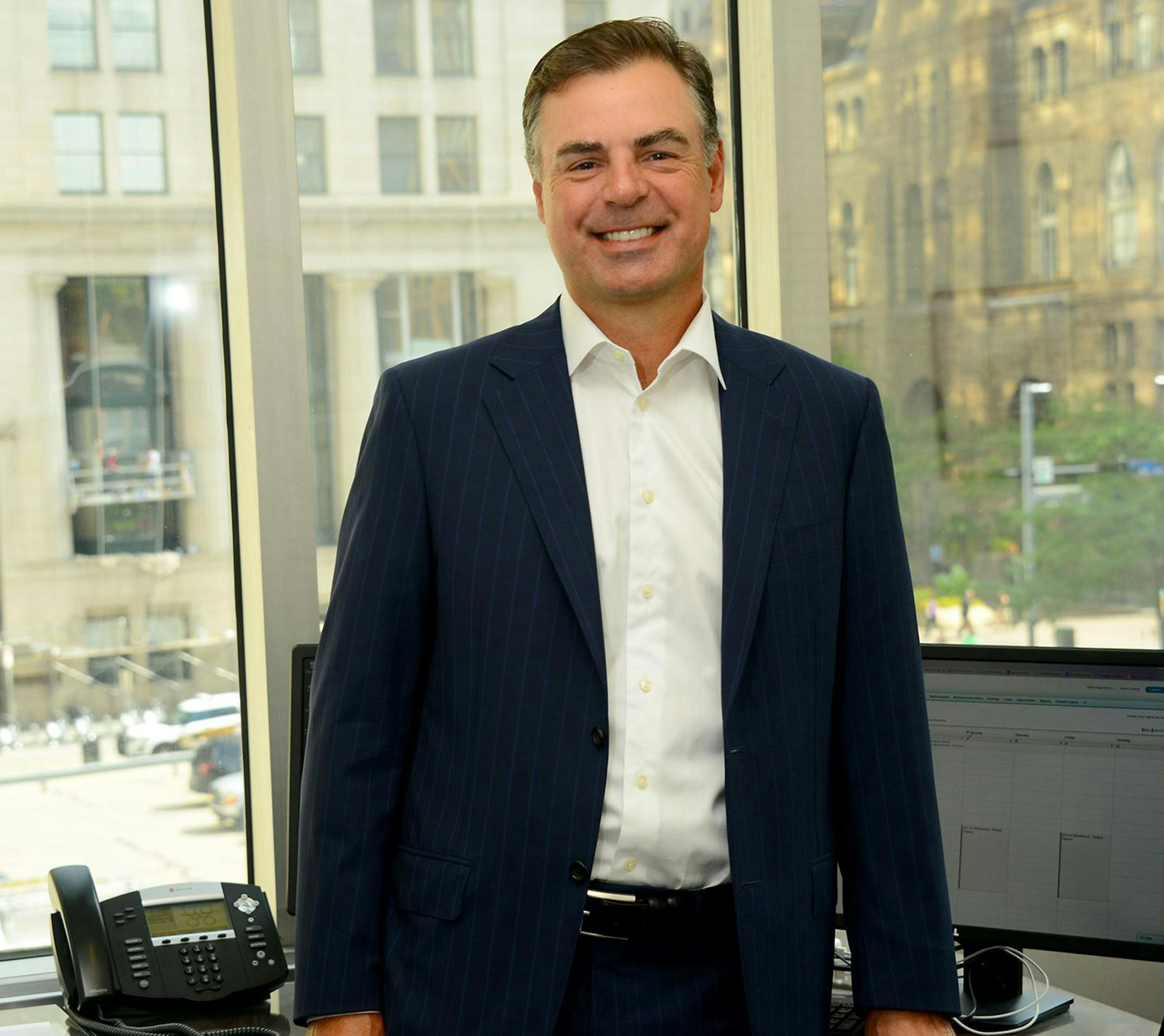 Robert Hapanowicz, president and CEO of the Hapanowicz & Associates Financial Services, uses Monte Carlo to help his clients plan across many different life scenarios. (Lake Fong/Pittsburgh Post-Gazette/TNS) ORG XMIT: 1193135