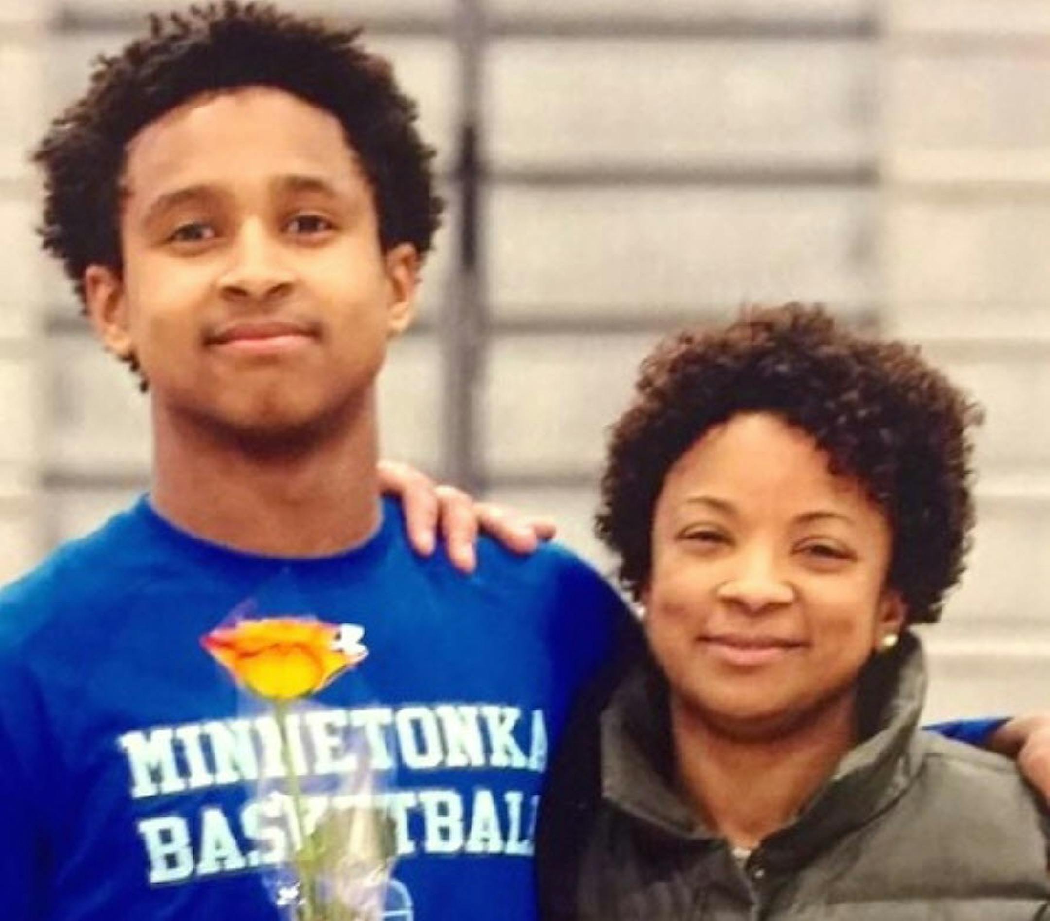 Minnetonka wide receiver Amar Miller with his mother, Neshaune Scott, who died Aug. 30.