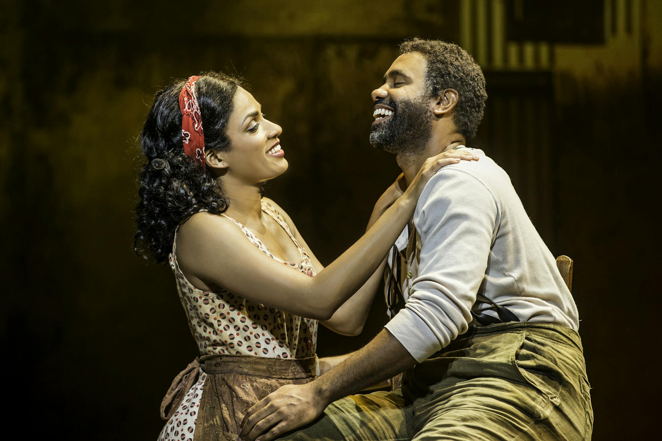 Alicia Hall Moran as Bess and Nathaniel Stampley as Porgy in the The Gershwins&#x201a;&#xc4;&#xf4; Porgy and Bess. Photo by Michael J. Lutch.