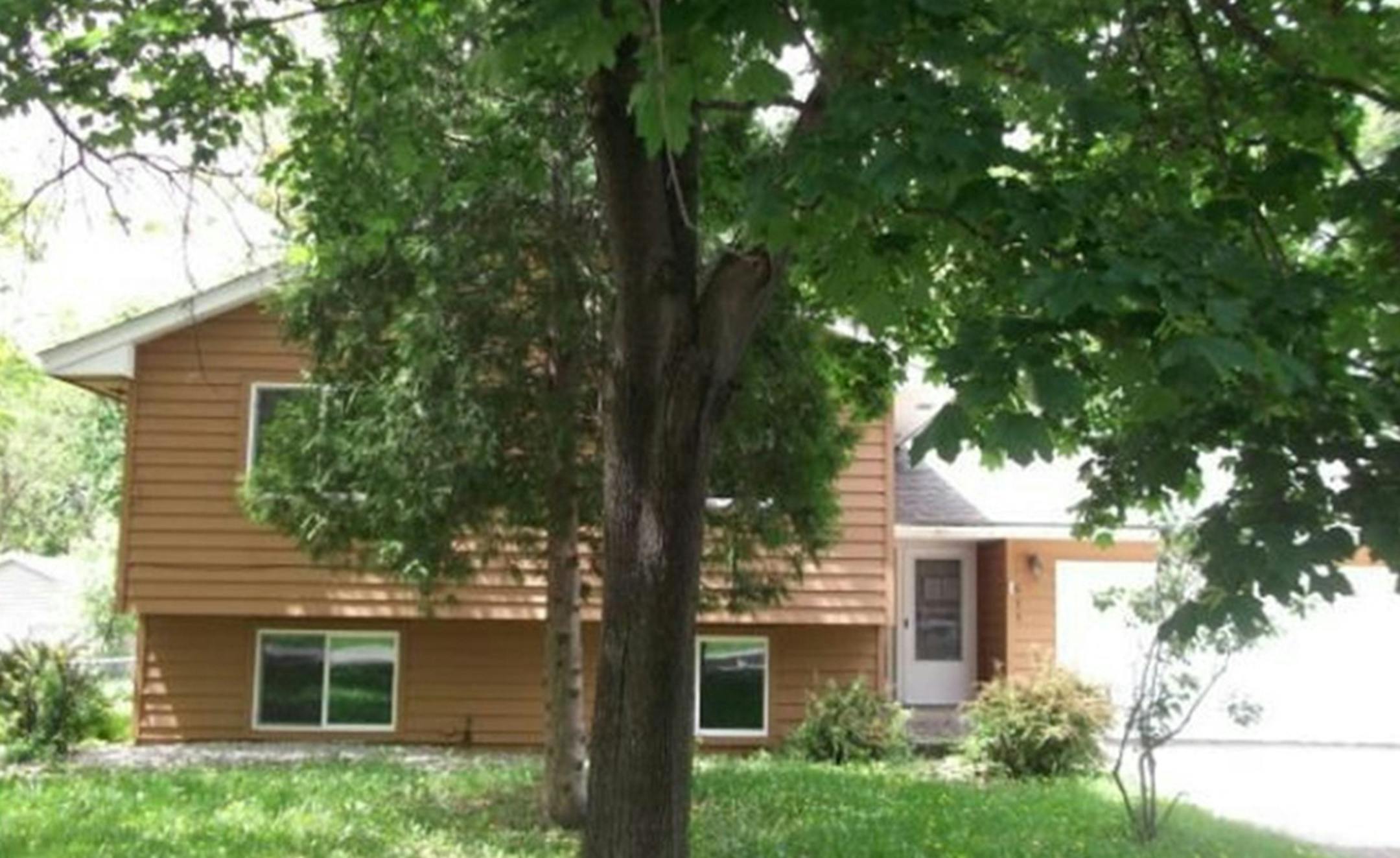 ... NEWPORT
Built in 1979, this four-bedroom, two-bathroom house has 1,940 finished square feet and features ceiling fans, fireplace, formal dining room, full finished basement, deck, shed and two-car attached garage. Listed by Jeremy Peterson, Re/Max Results, 651-698-8006.