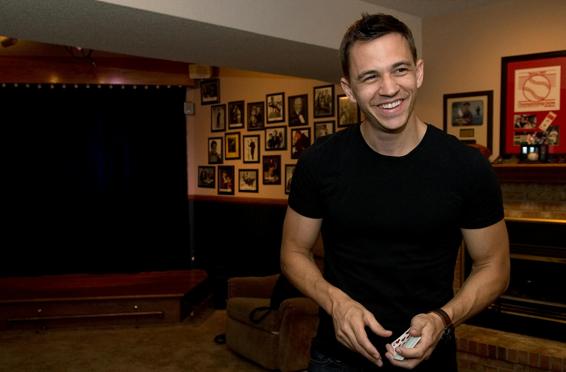 Magician and Minnesota-native, Justin Flum in his Eden Prairie home. Flum and his wife split their time between Eden Prairie and Las Vegas. ] (SPECIAL TO THE STAR TRIBUNE/BRE McGEE) **Justin Flum (magician)