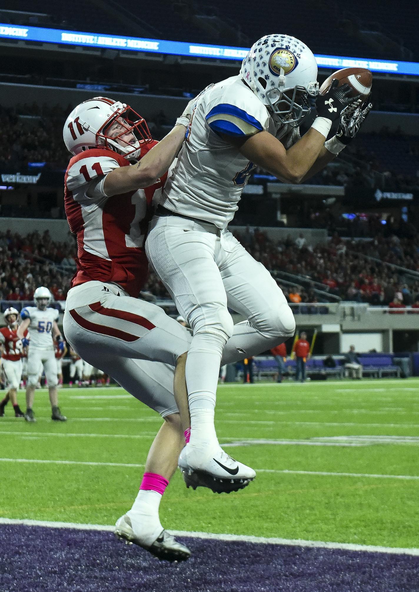 SMB Wolfpack tight end Kaden Johnson (84) caught a touchdown pass thrown by quarterback Jalen Suggs (1) in the second quarter. ] Aaron Lavinsky &#xa5; aaron.lavinsky@startribune.com Willmar played SMB in the Class 4A state tournament championship football game on Friday, Nov. 23, 2018 at US Bank Stadium in Minneapolis, Minn. ORG XMIT: MIN1811231759579877