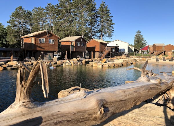 “Treehouse”-style lodging by American Resort & Treehouses in Wisconsin Dells includes use of the adjacent natural lagoon.