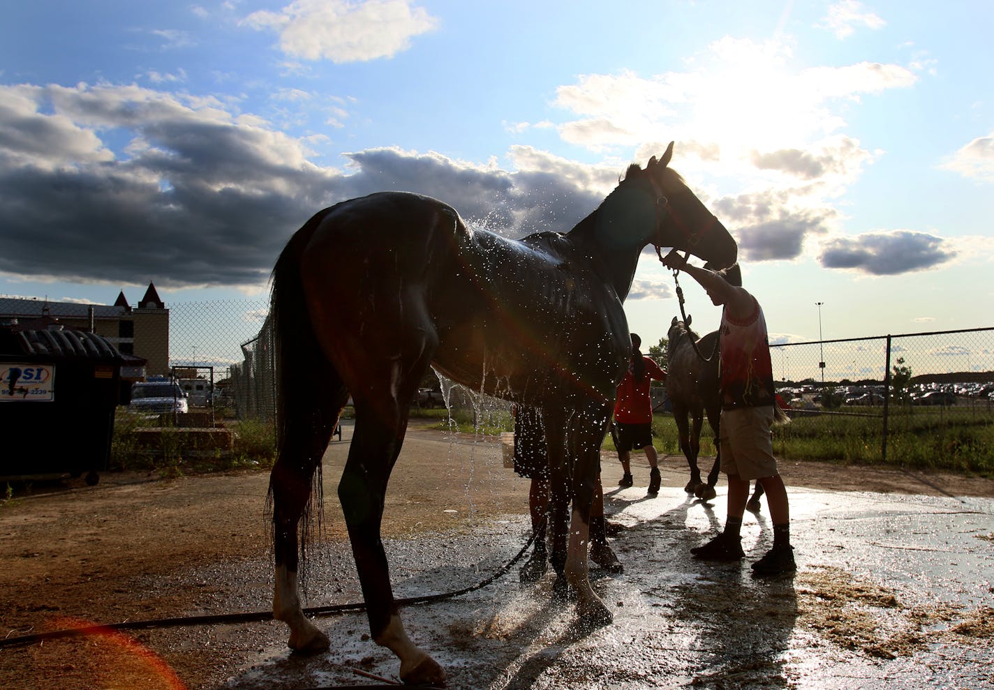 Canterbury Park got final approval Monday to begin its live racing season, as the Minnesota Racing Commission voted unanimously to green-light a 52-day schedule. The Shakopee track is setting up self-service wagering machines in a ticket office near the grandstand entrance to allow fans to bet on Canterbury's races, even if they aren't among those invited to come inside