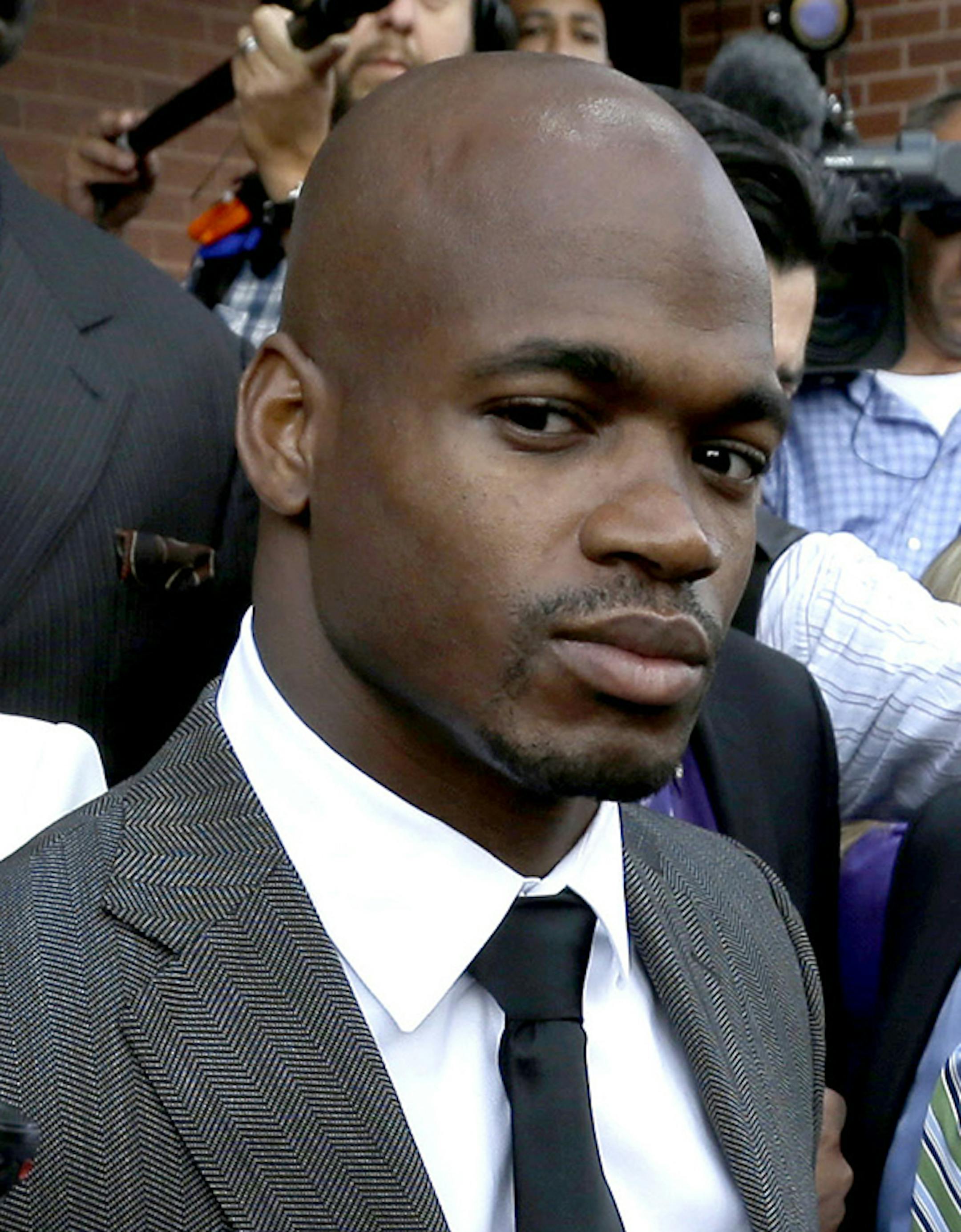 Vikings running back Adrian Peterson