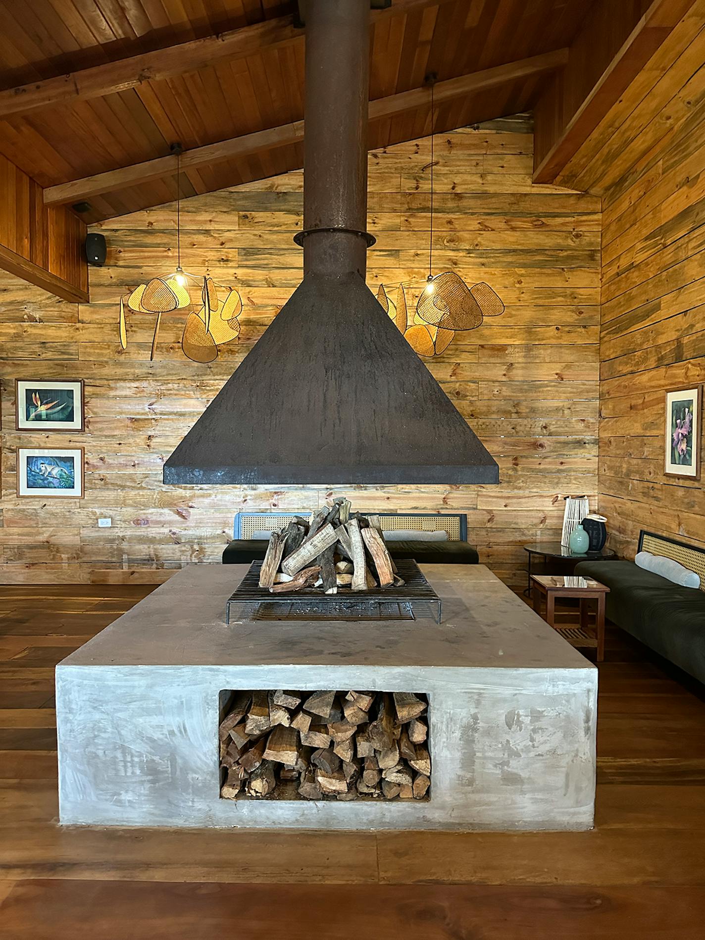 Fireplaces can be an inviting element to include in a modern country decor. (Handout/TNS)