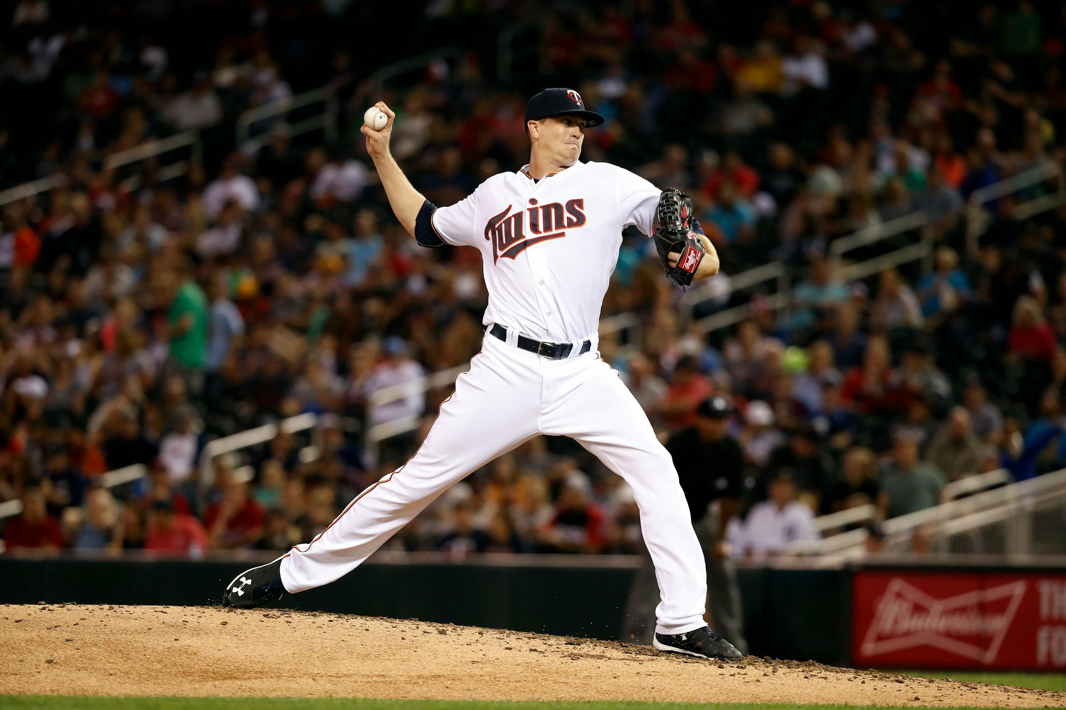 Kyle Gibson threw a pitch in the fifth inning at Target Field Tuesday August 23, 2016 in Minneapolis.