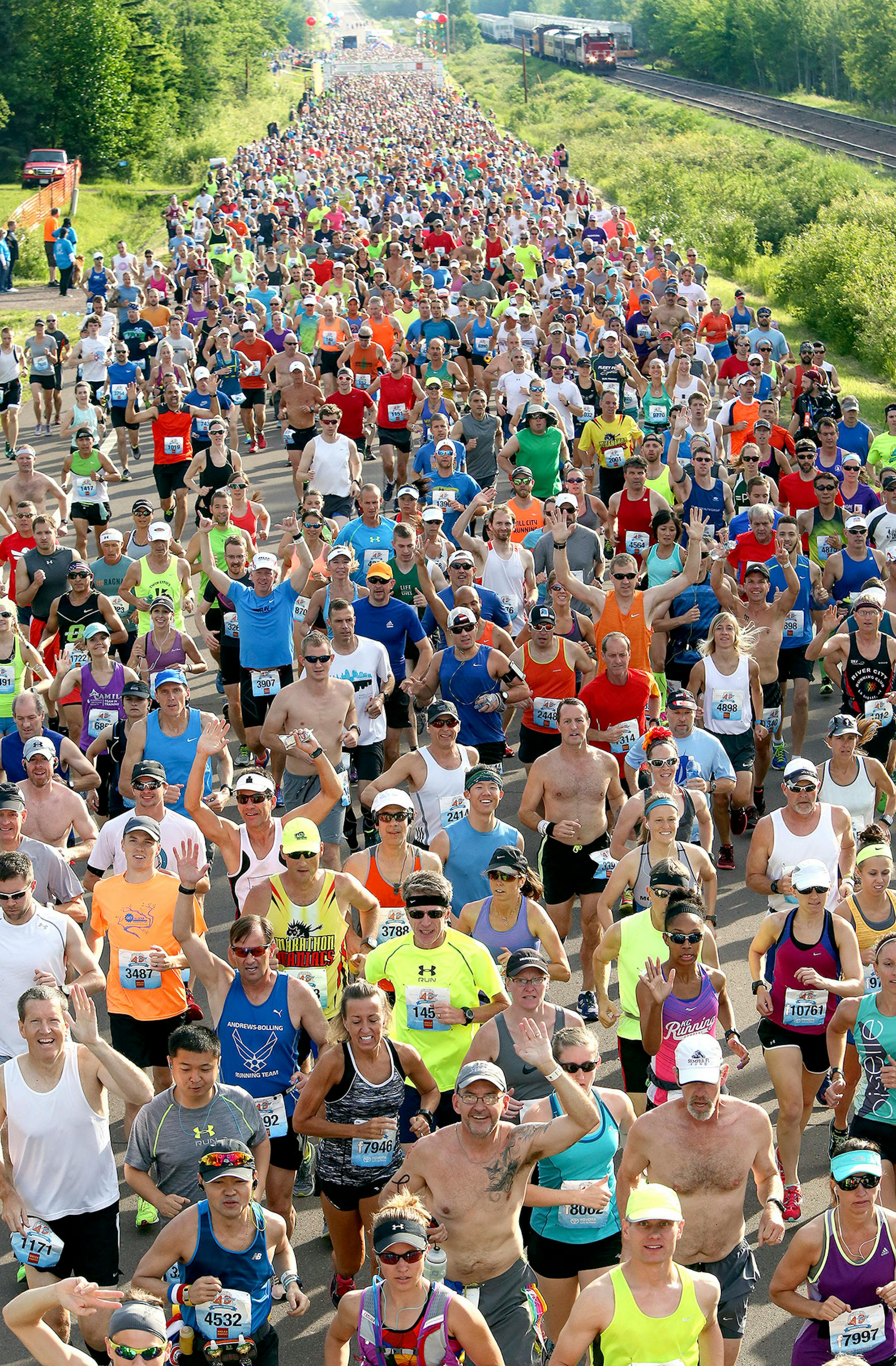 Runners begin the 40th annual Grandma�s Marathon in Two Harbors on Saturday.