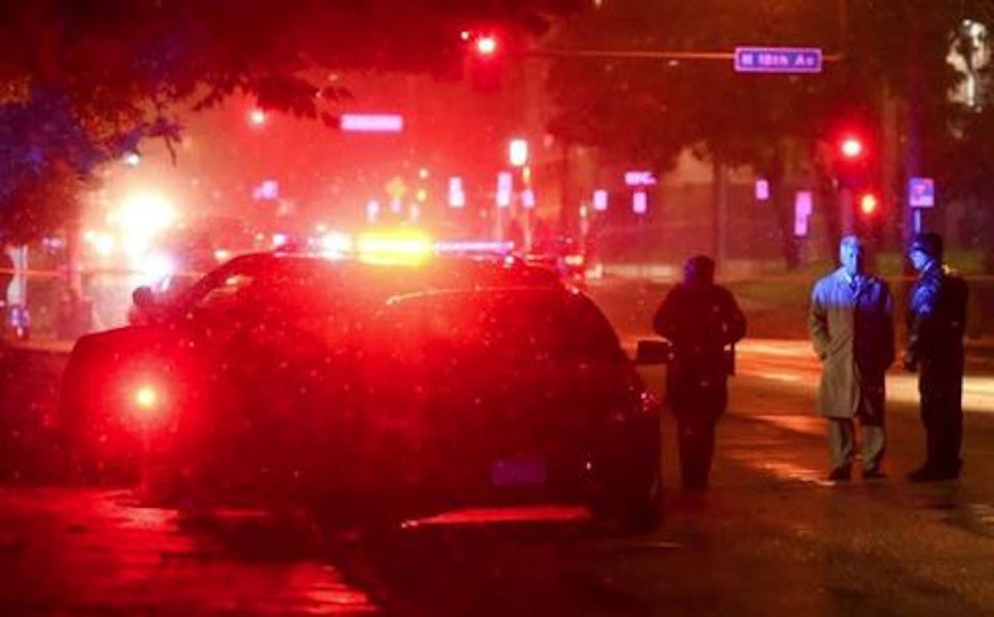 AARON LAVINSKY &#x2013; STAR TRIBUNE
Minneapolis police investigated the scene where a shooting victim was found dead on Lyndale Avenue N. near 18th on Friday night.