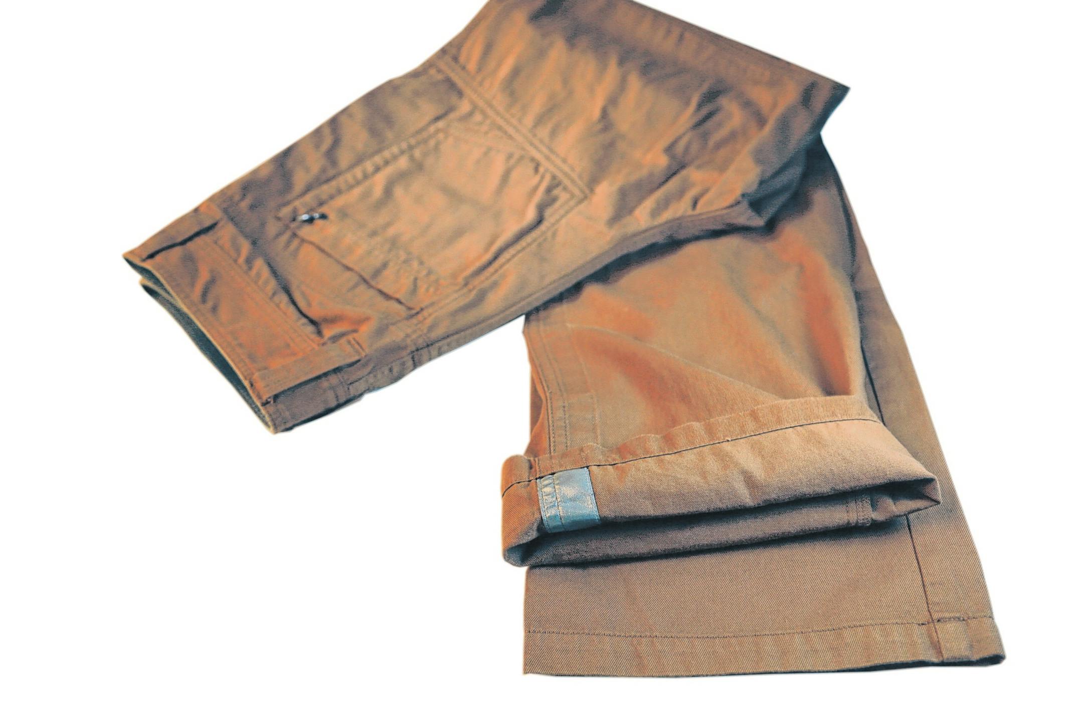 Vita.mn bike issue - focus on safety accessories.] BRIAN PETERSON ‚Ä¢ brian.peterson@startribune.com Minneapolis, MN 5/04/2014 ORG XMIT: MIN1405042322005358