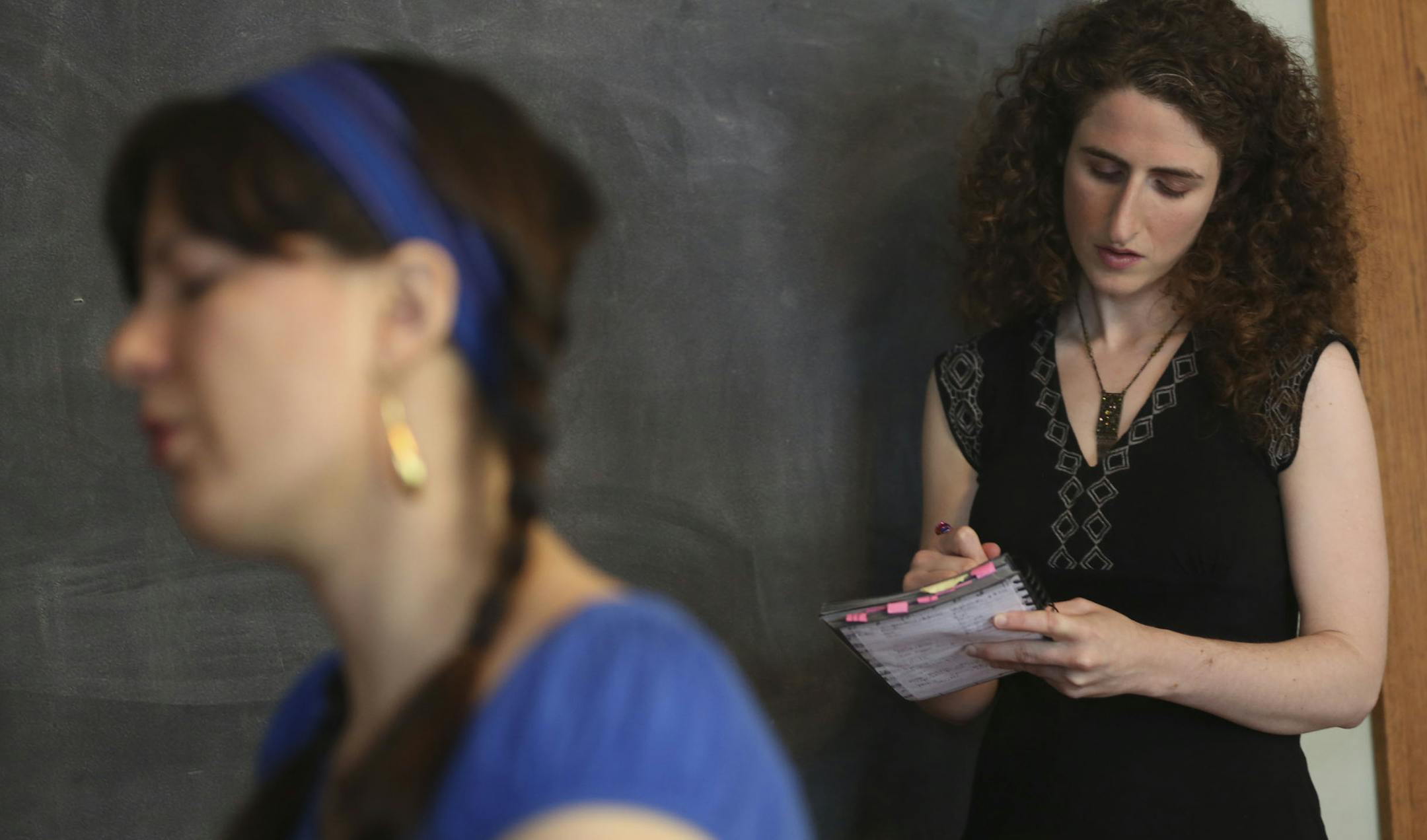 Ariella Forstein, a vocal empowerment coach, took notes notes as she listened to singer/song writer Pamela Machala during their session in Minneapolis Min., wednesday, June 19, 2013. ] (KYNDELL HARKNESS/STAR TRIBUNE) kyndell.harkness@startribune.com