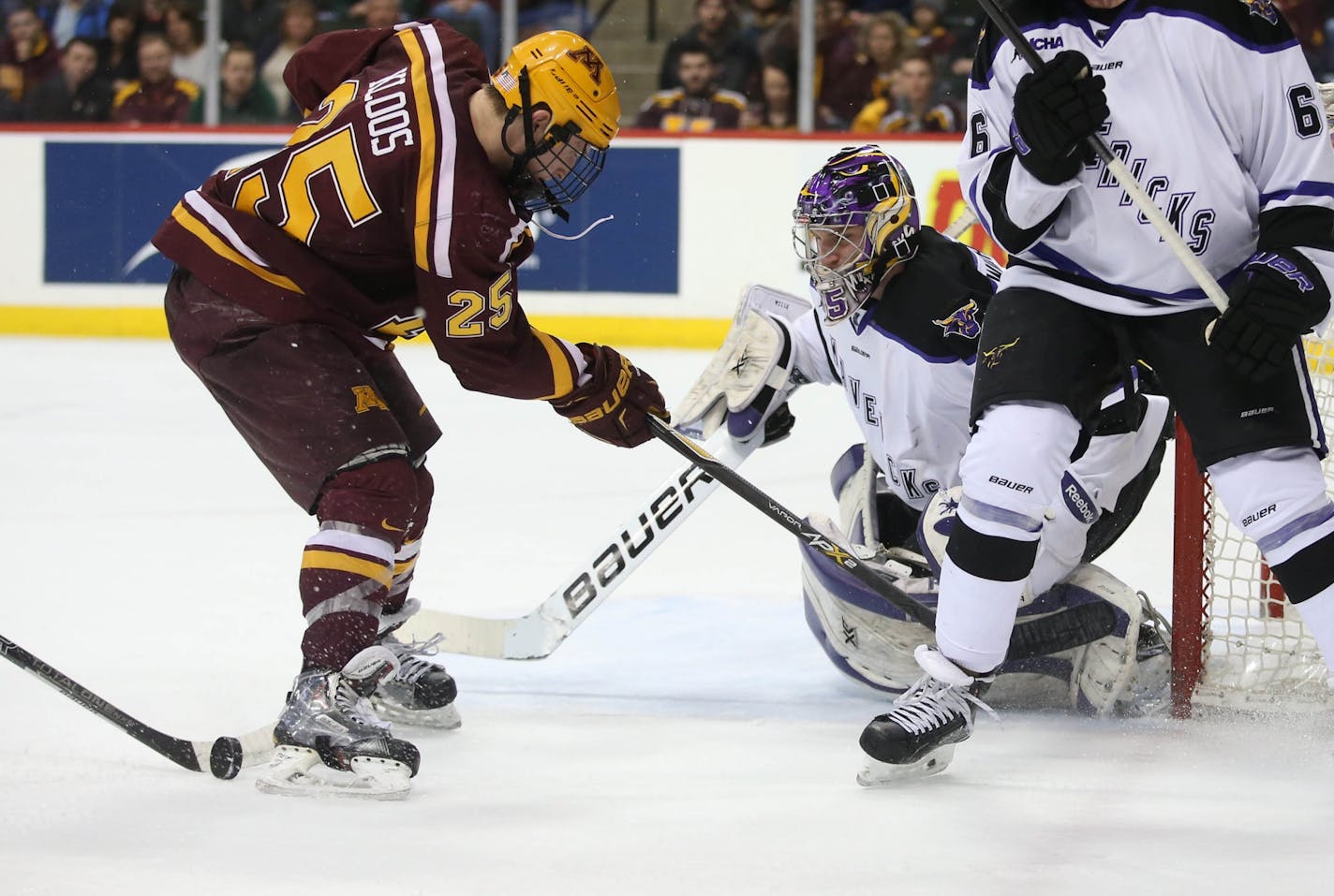 Justin Kloos (left)