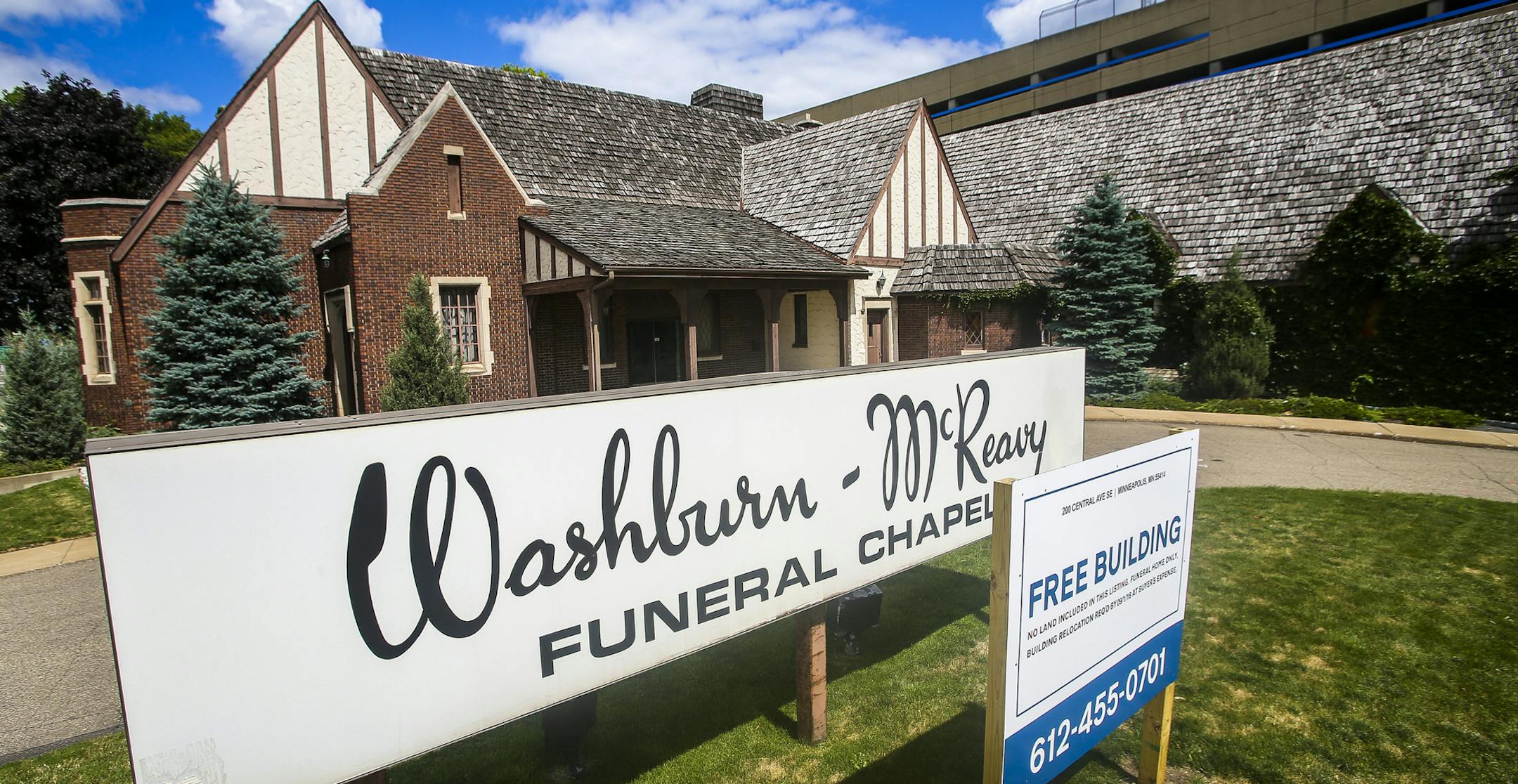The Washburn-McReavy Funeral Chapel, located at 200 SE Central Ave., is listed for sale for the steep price of free. ] Timothy Nwachukwu • timothy.nwachukwu@startribune.com The Washburn-McReavy Funeral Chapel, located at 200 SE Central Ave., was found listed for sale for the steep price of free on Friday, August 5, 2016. ORG XMIT: MIN1608051524360079